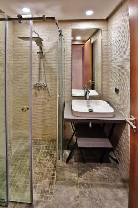 Superbe appartement avec parking gratuit sur place view 2