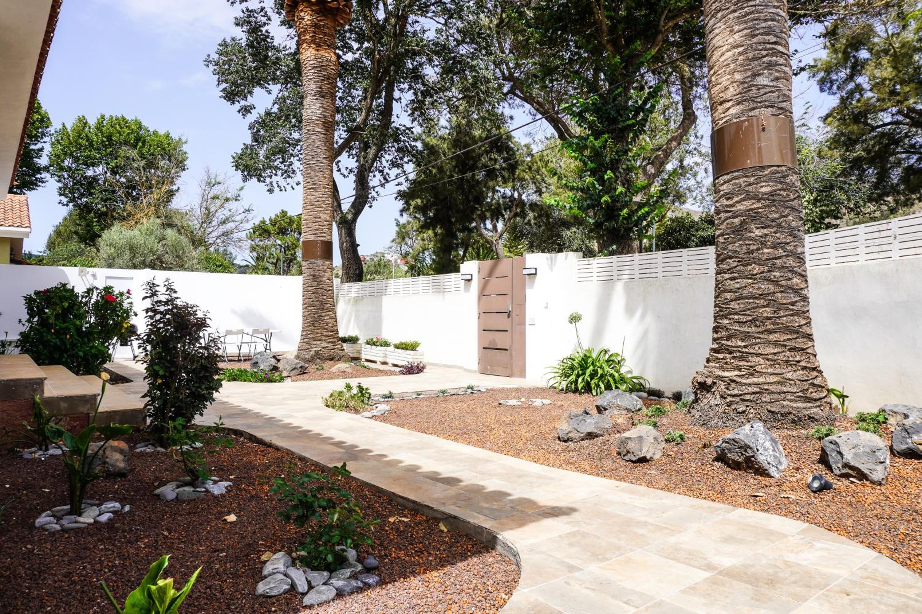 Casa Las Peras, La Laguna view 5