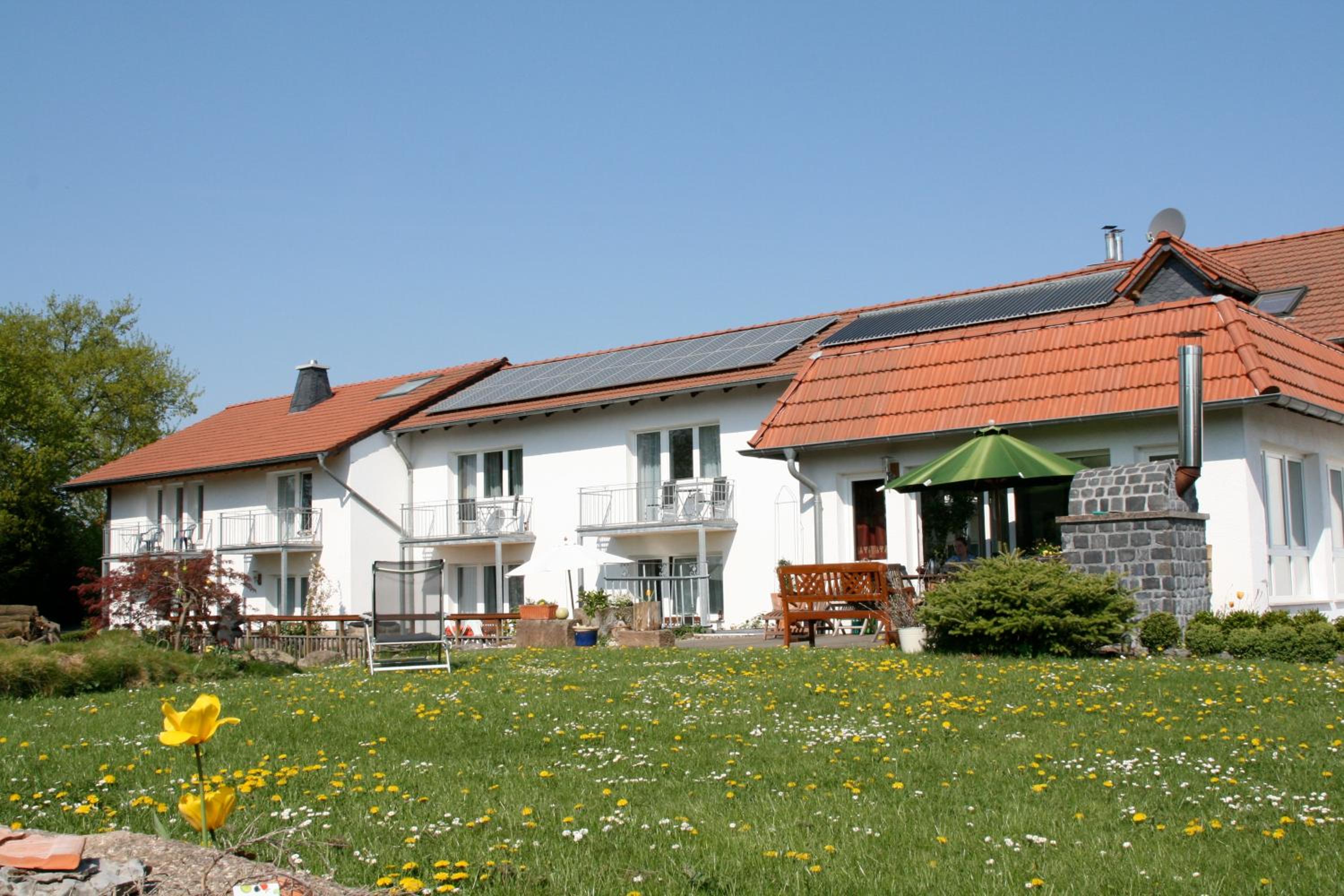 Urlaubspension 'Hohes Rott' und Apartmenthaus