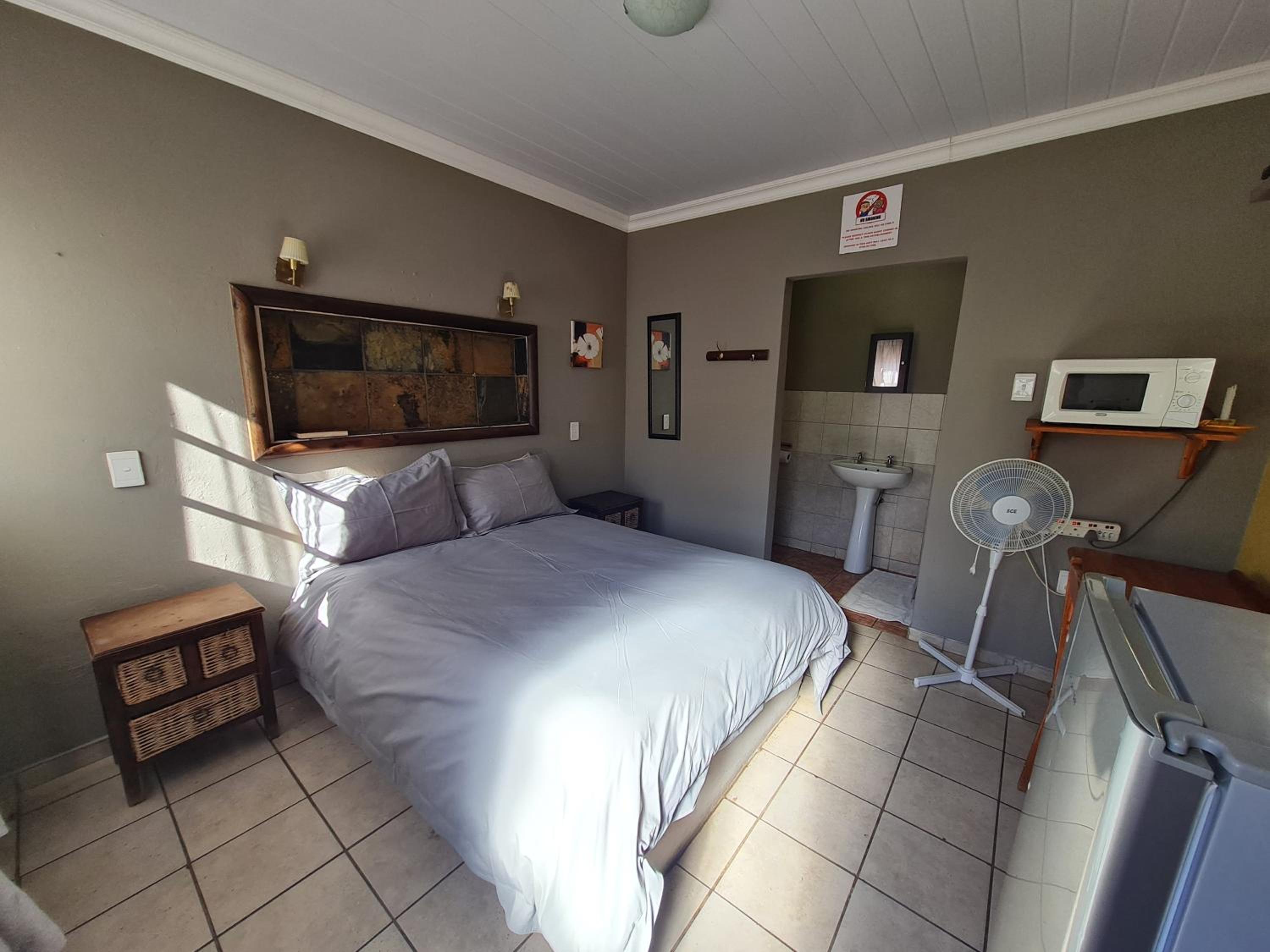 N4 Guest Lodge