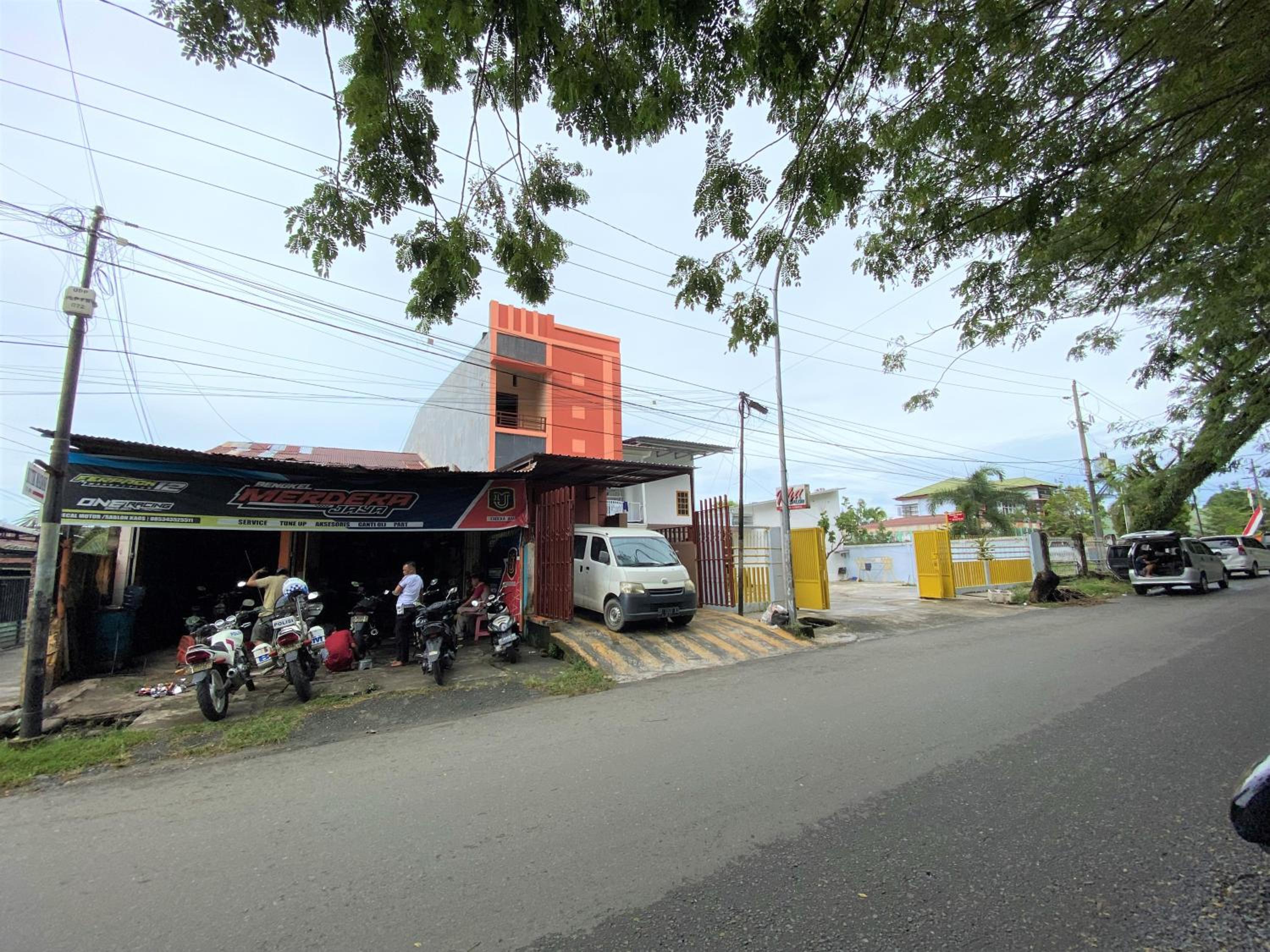 Guest House Idola Palopo view 3