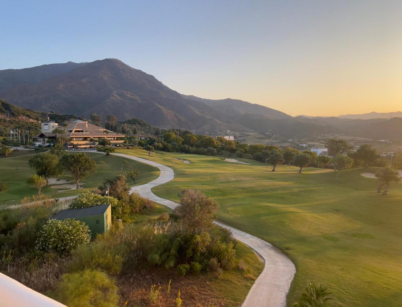 Hotel Estepona Penthouse Golfclub Valle Romano - Image 1