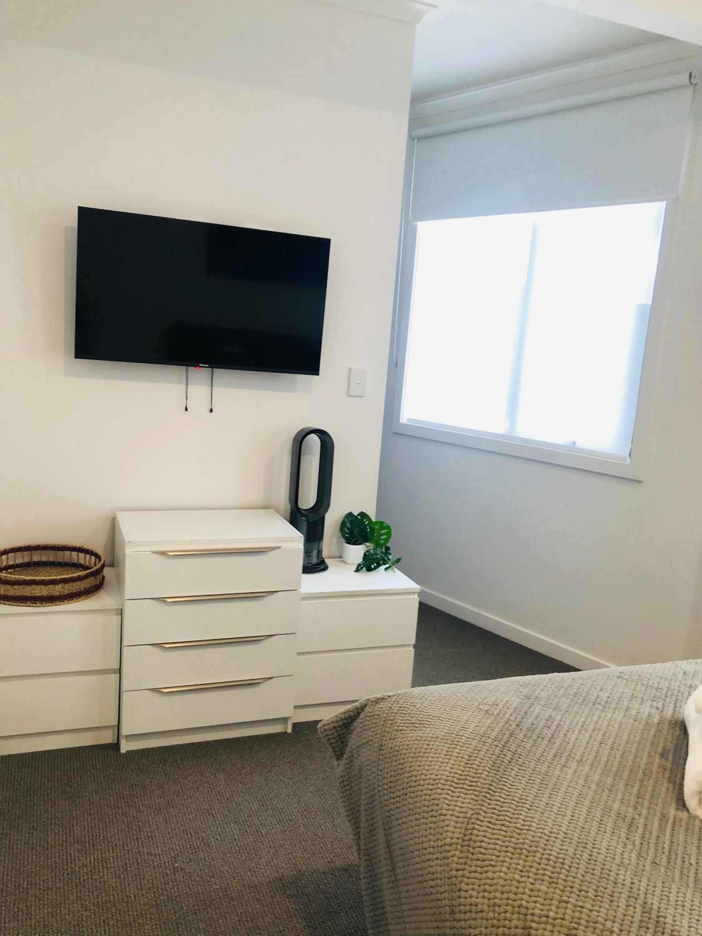 Superior & Luxe 2BR Apartment Villas Al Fresco Patio Free Parking & WIFI