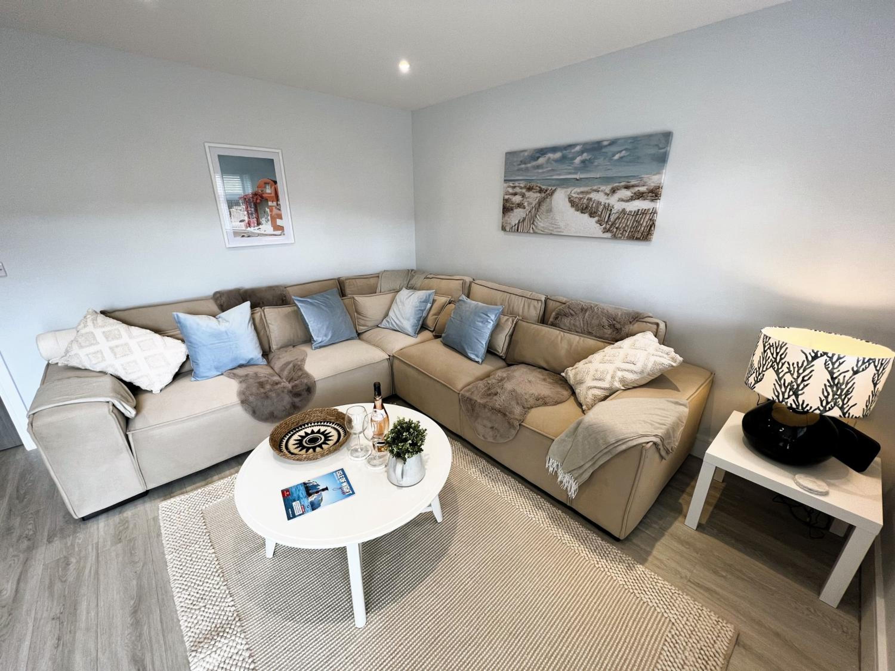 Sandown Vacations - The Island Holiday Company-Seagrass - Property Image 12