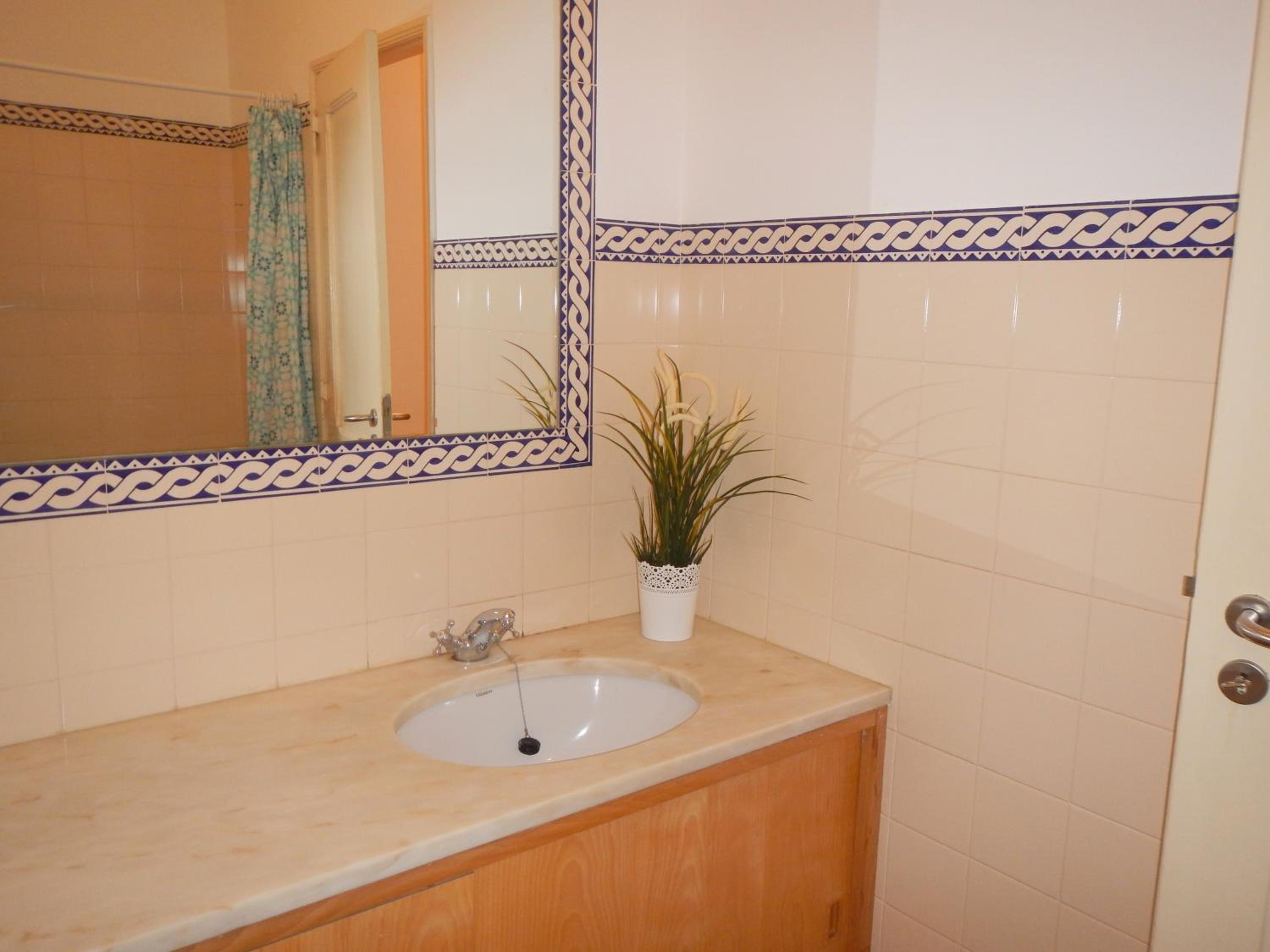Estrela Charming Rooms by HOST-POINT