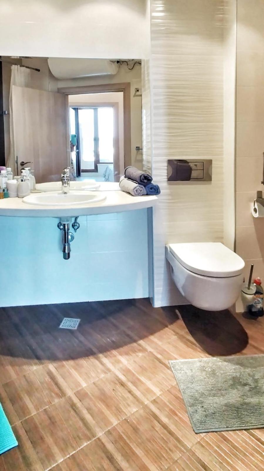 La Mer spacious Apartment with a Sea View
