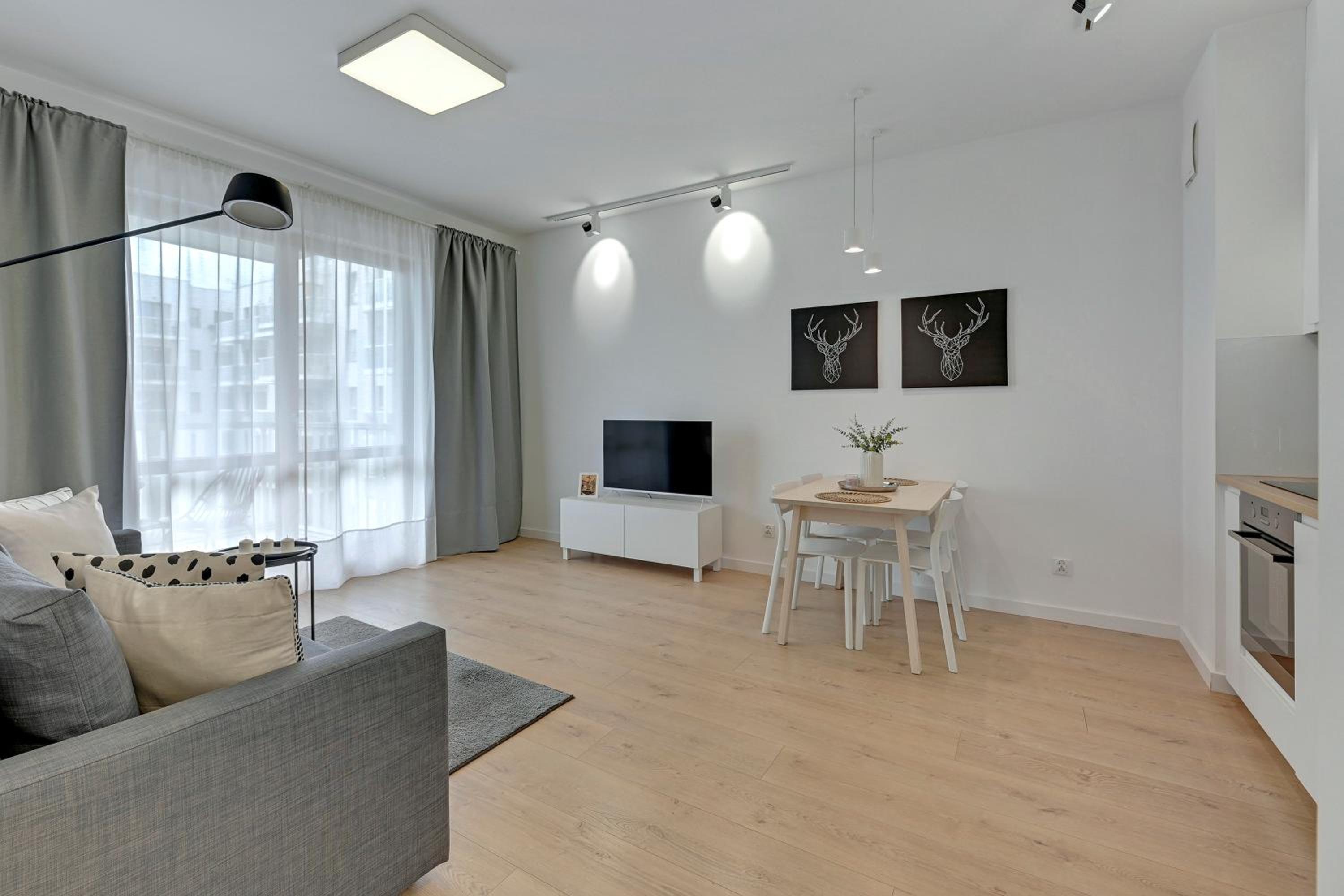 Mila Baltica Seaside, Sauna, Gym & Parking by Downtown Apartments