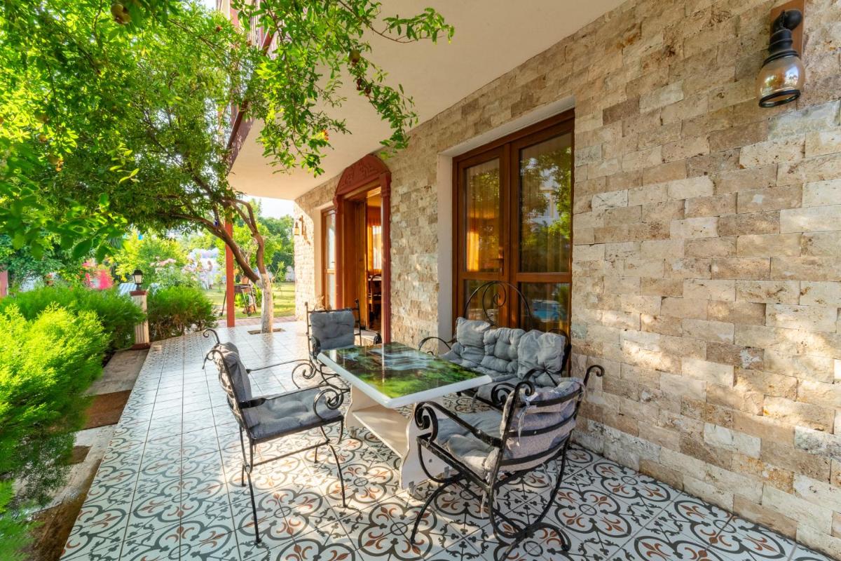 outdoor BBQ area
