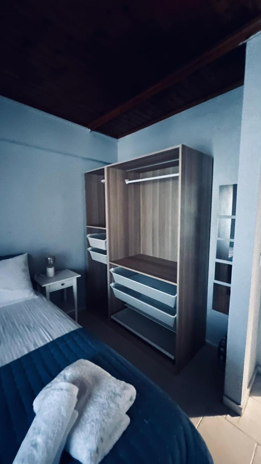 Thelxis Room