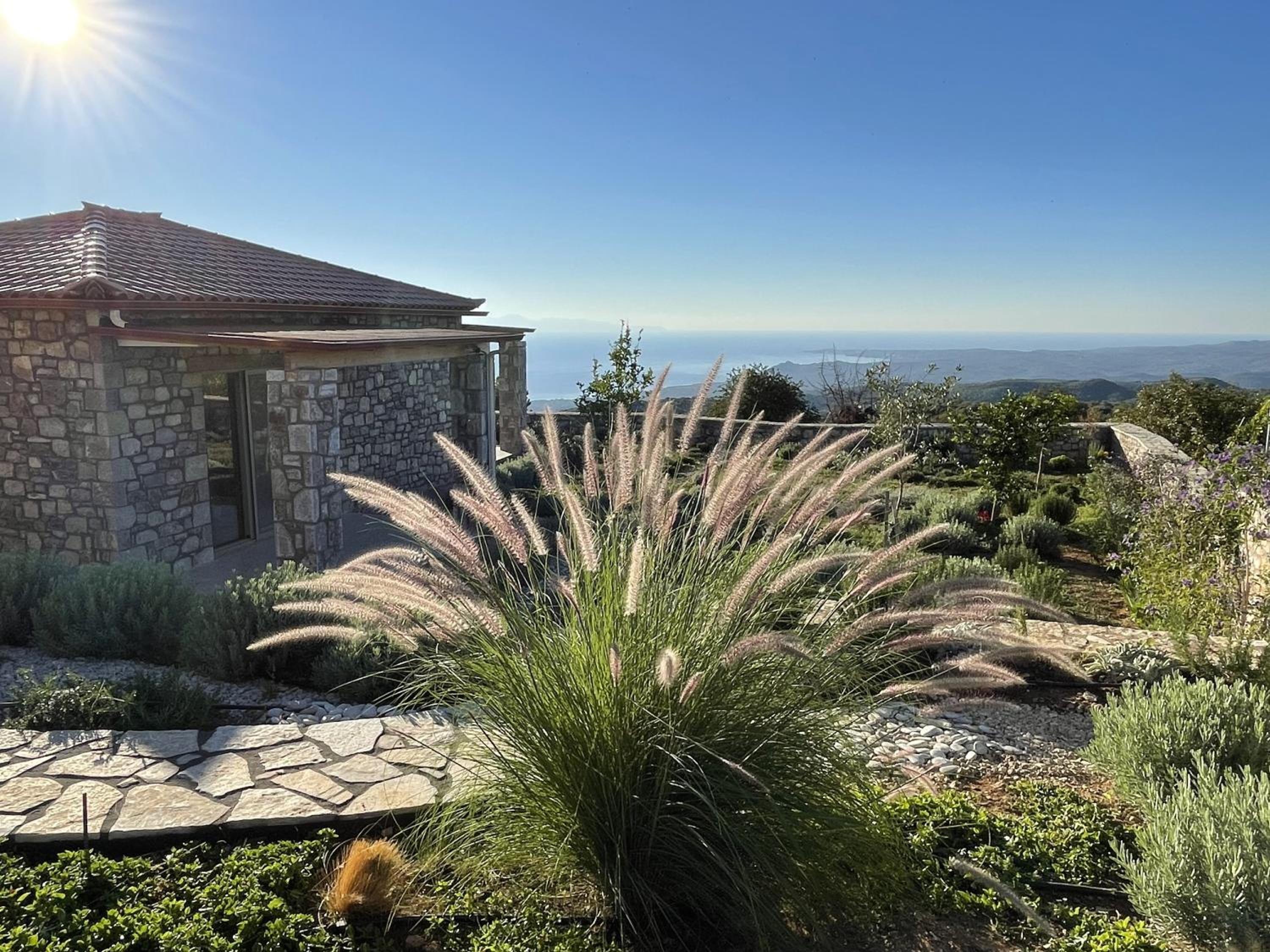 Stonevillas and Seaview Garden Marion view 4