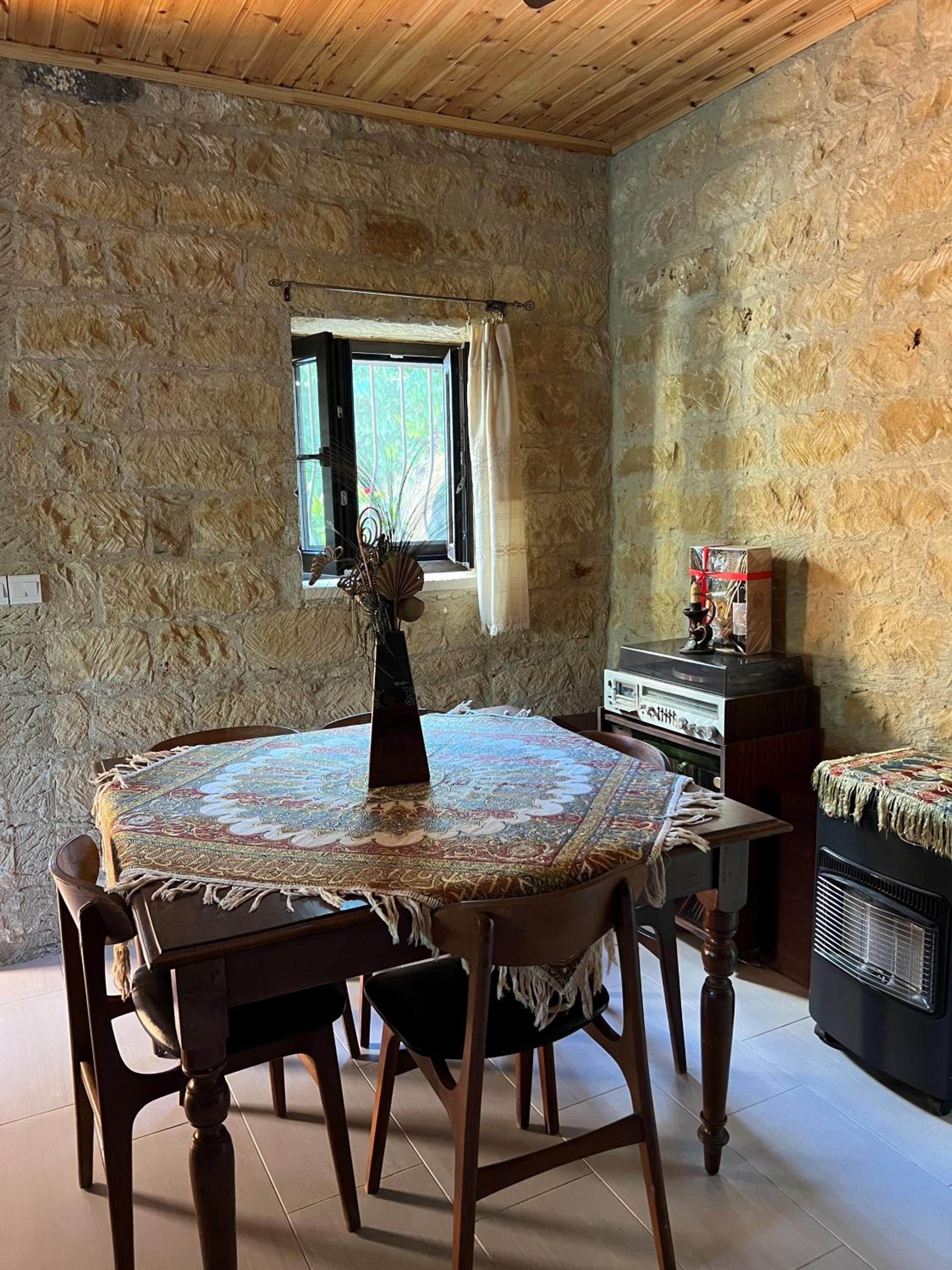 Cosy Piano village cottage in Pachna