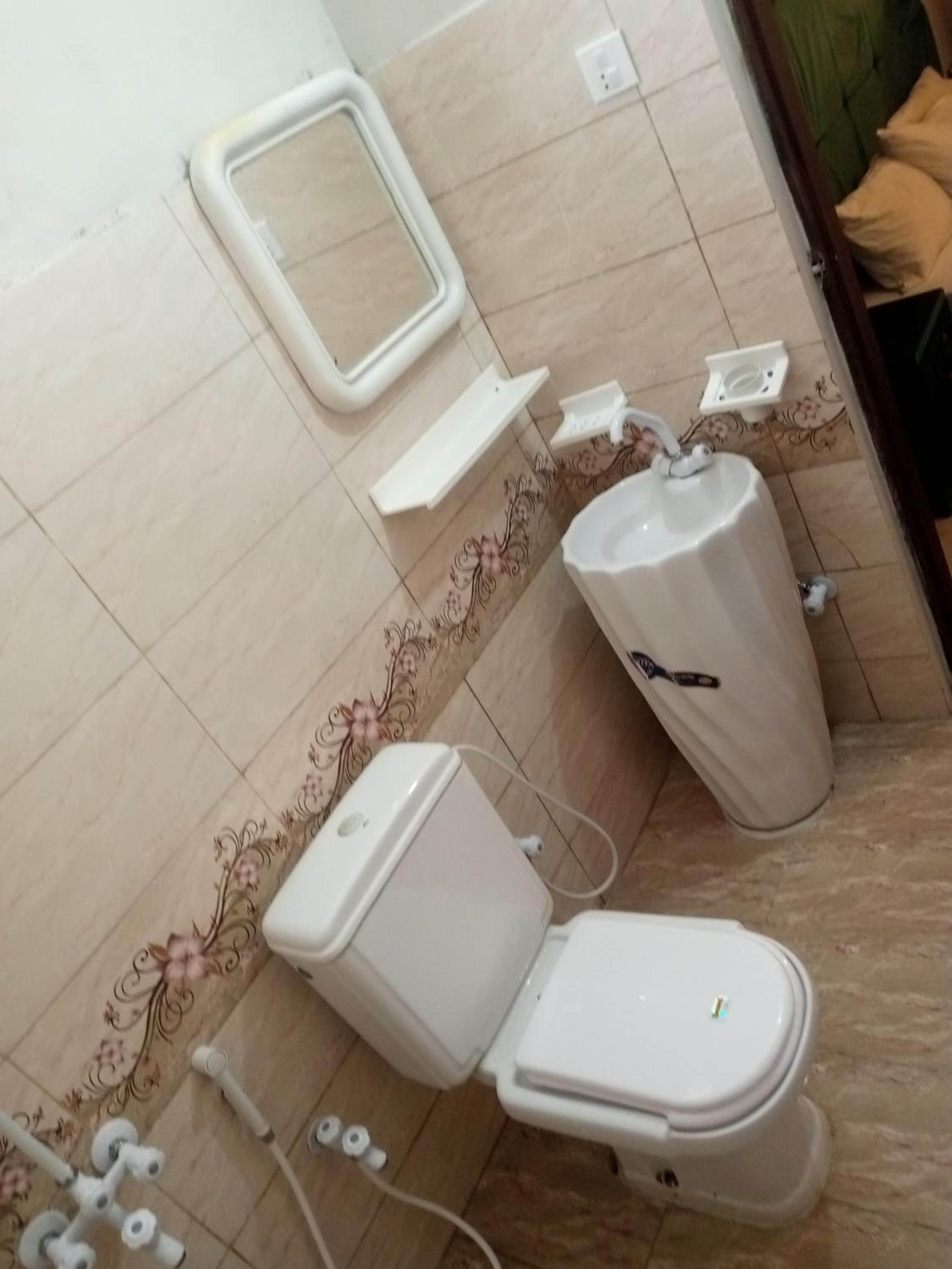 Foto 26 de 44 de Hotel Crown Plaza, Near Karachi Airport, Darul sehat Hospital, Dow, Agha khan and Liaqat Hospital