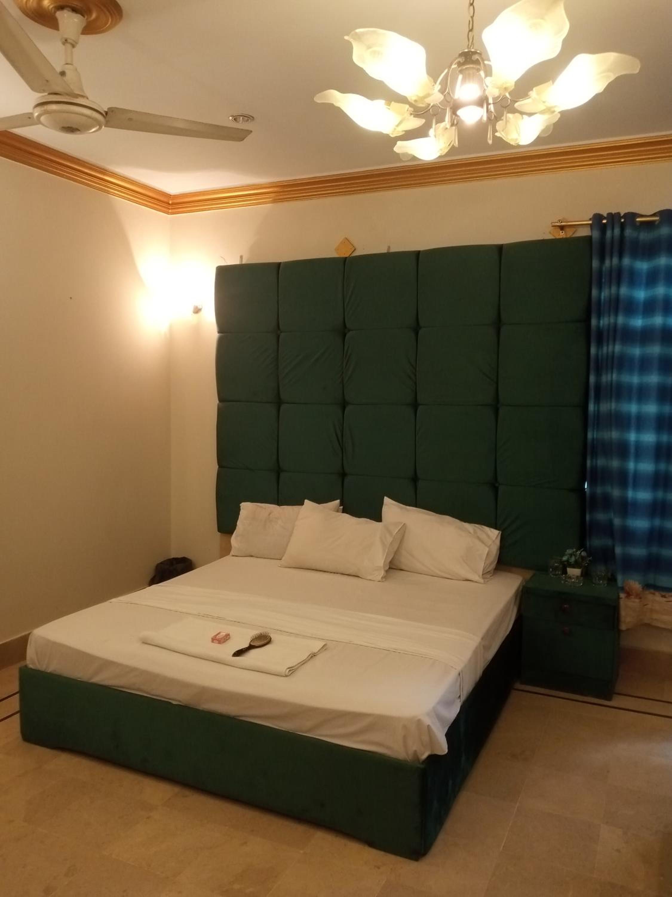 Foto 30 de 44 de Hotel Crown Plaza, Near Karachi Airport, Darul sehat Hospital, Dow, Agha khan and Liaqat Hospital