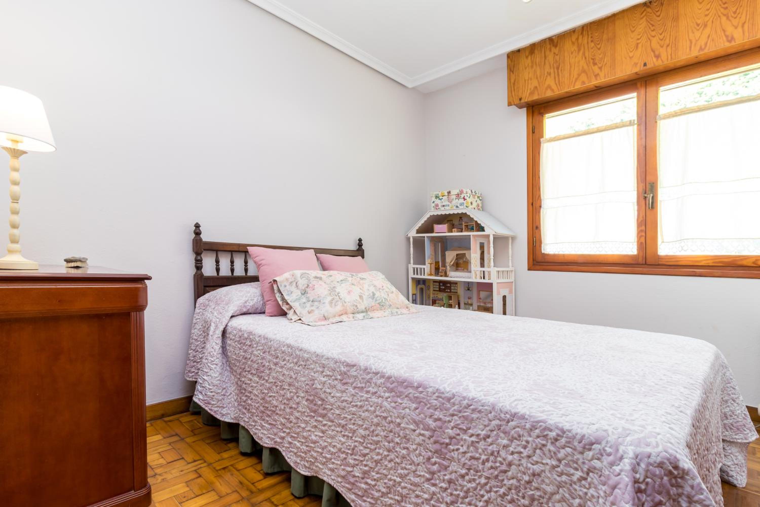 Casa con jardín privado Oreña