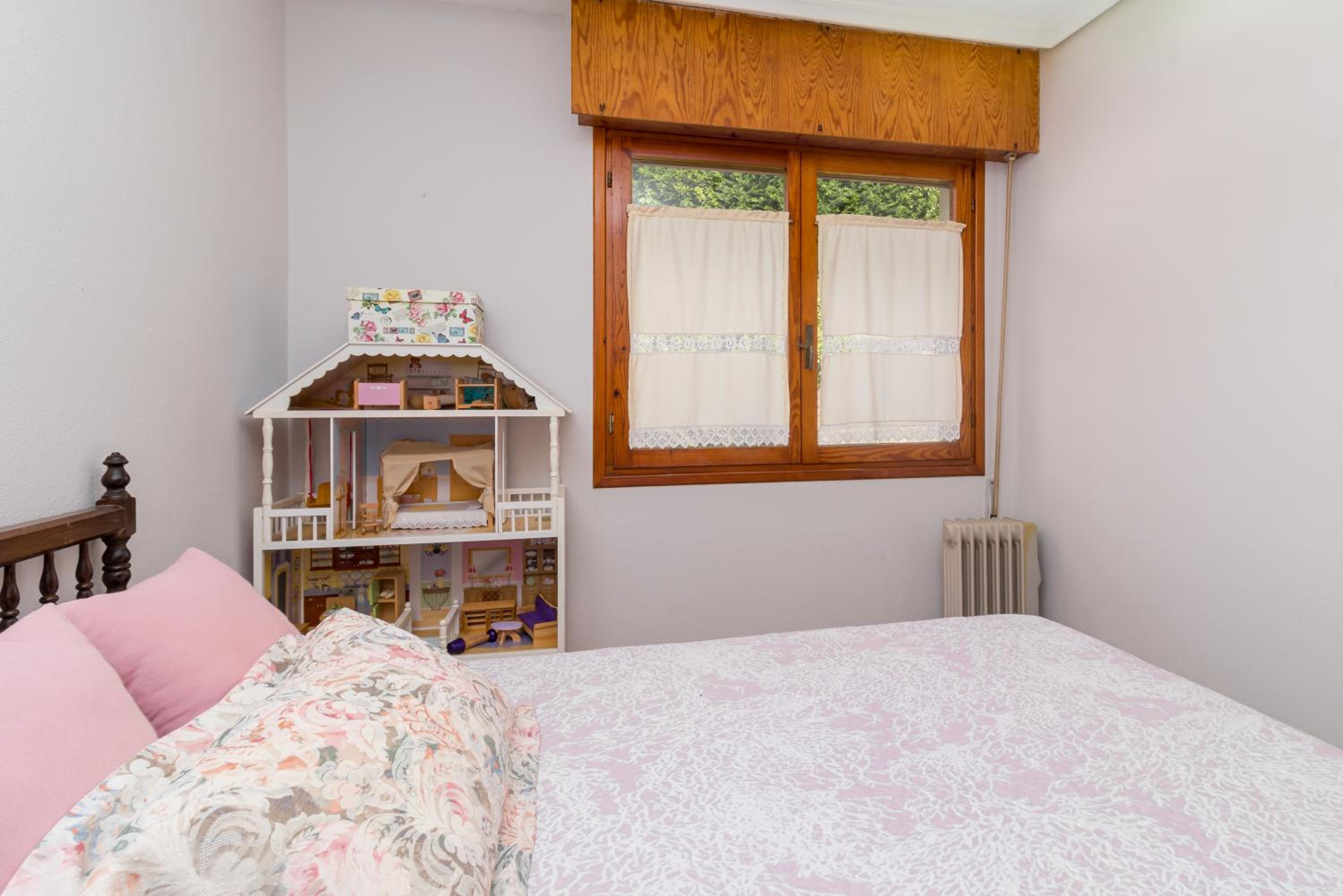 Casa con jardín privado Oreña