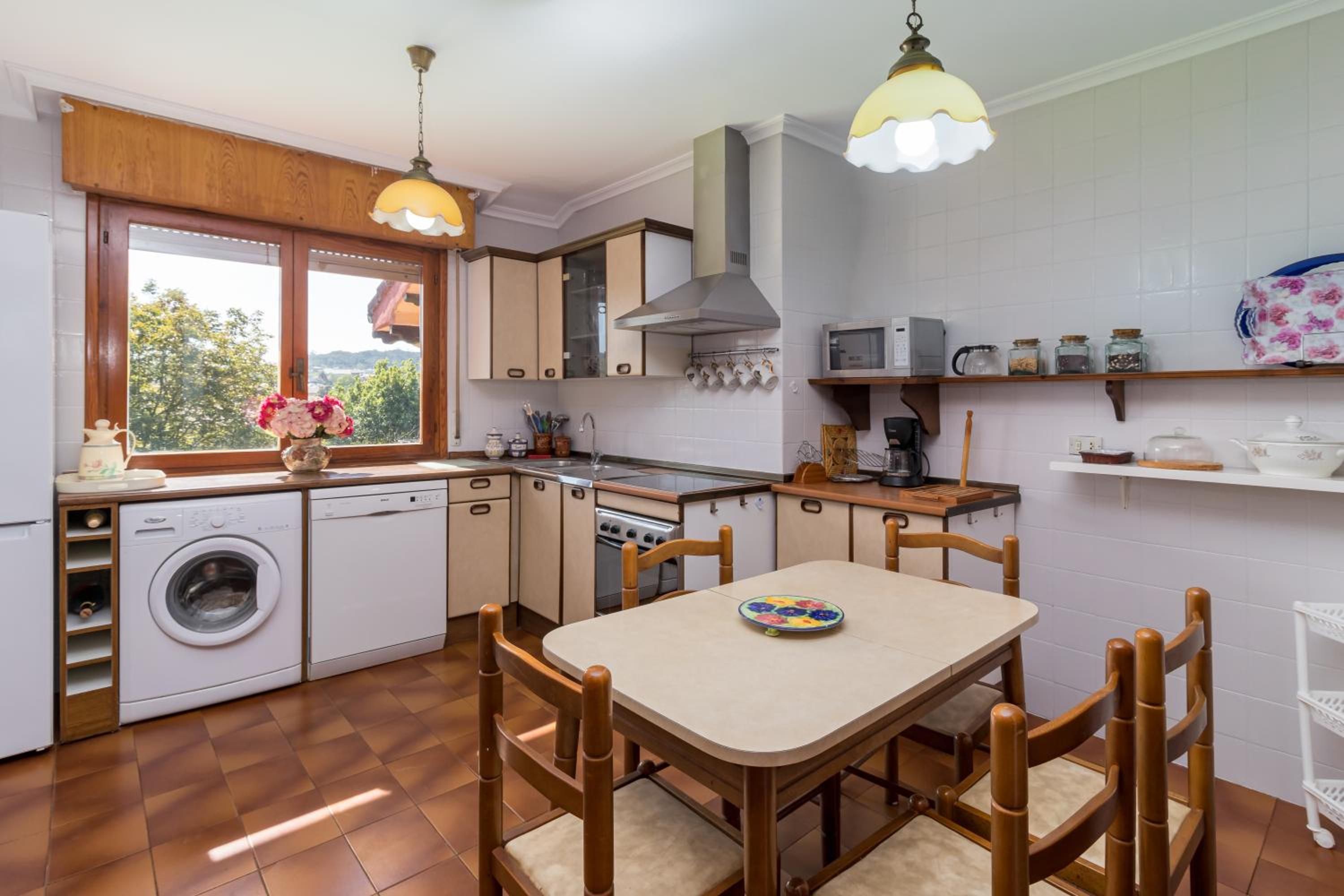 Casa con jardín privado Oreña