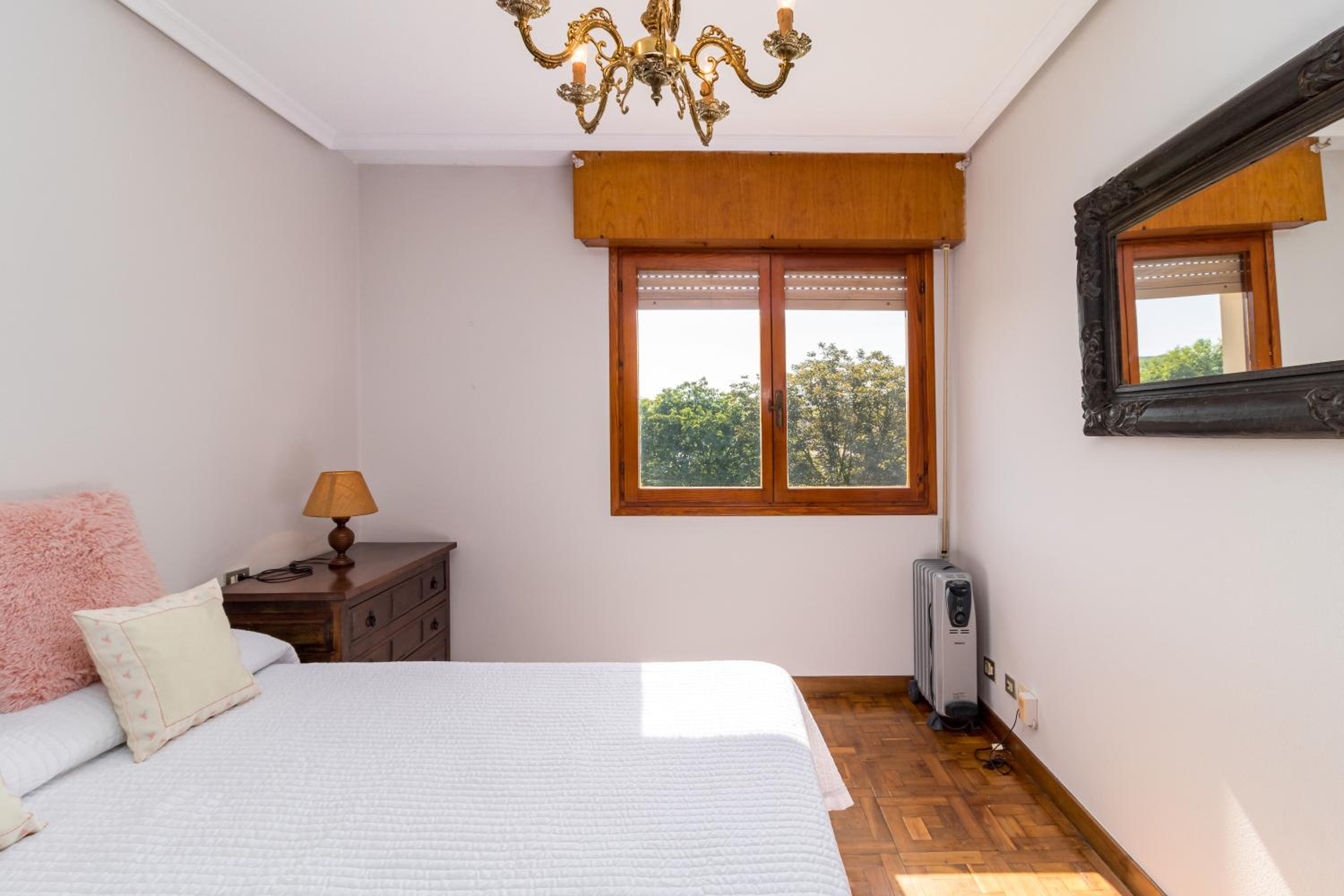 Casa con jardín privado Oreña