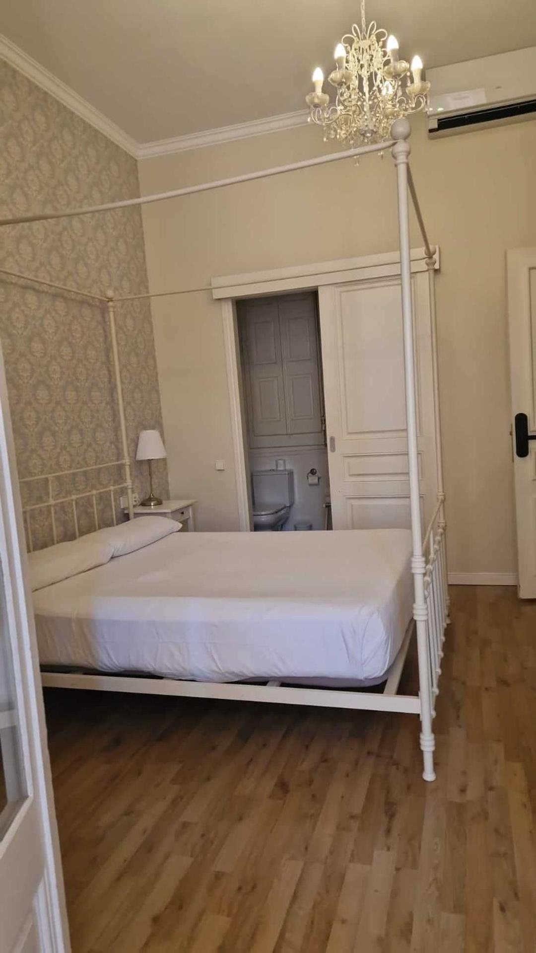 Lumine Luxury Suites by gaiarooms