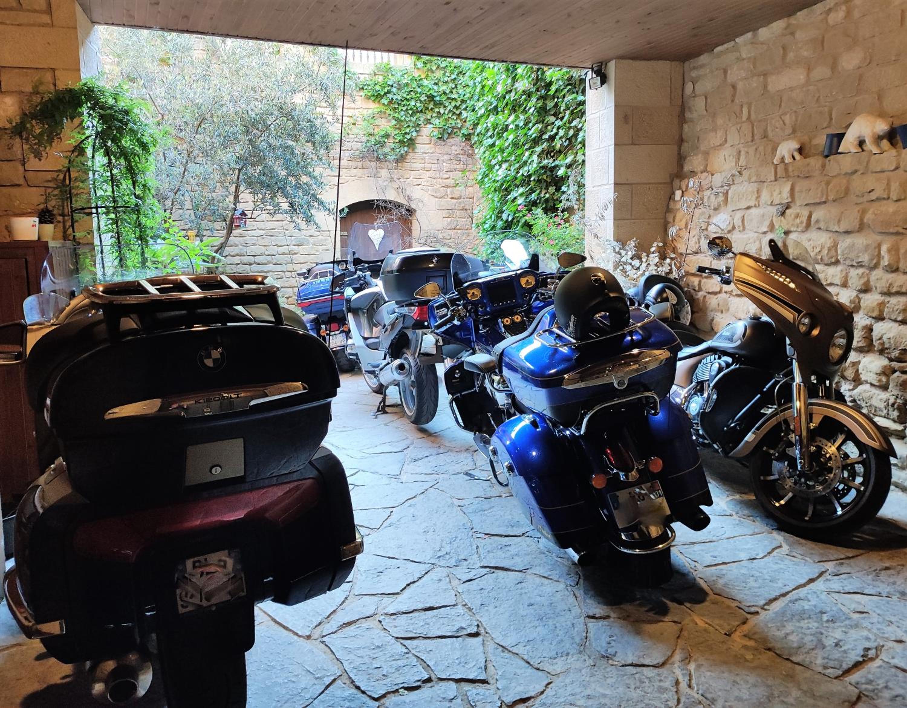 Photo 25