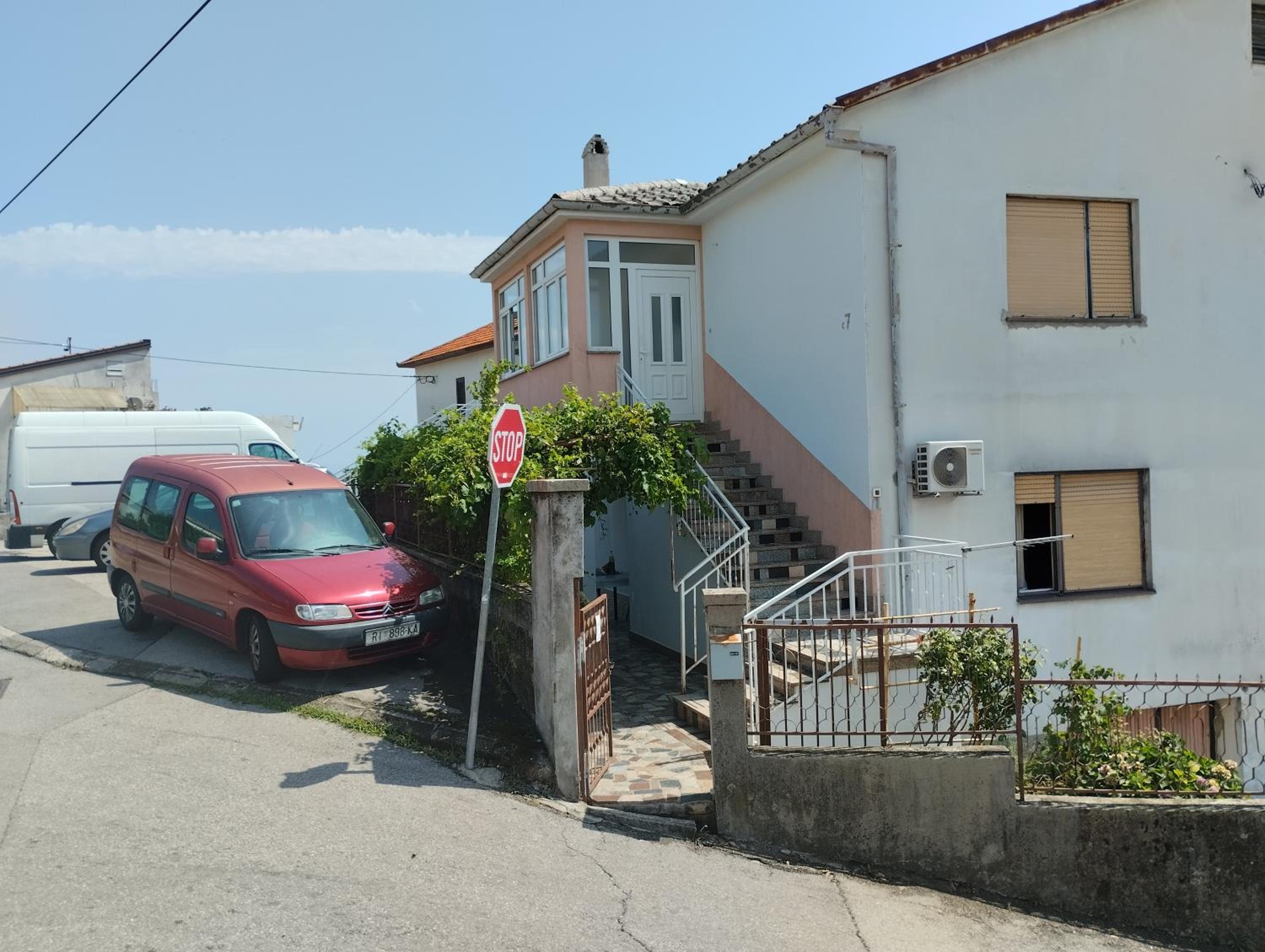 Hotel Apartman Magnolija - Image 1