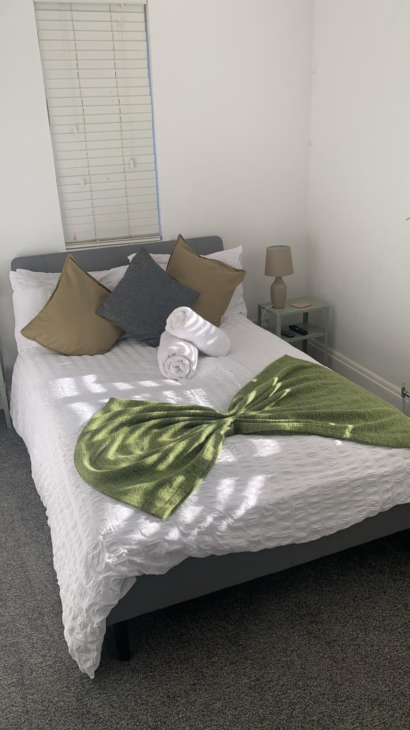 Wandworth, South London Deluxe King Room 2