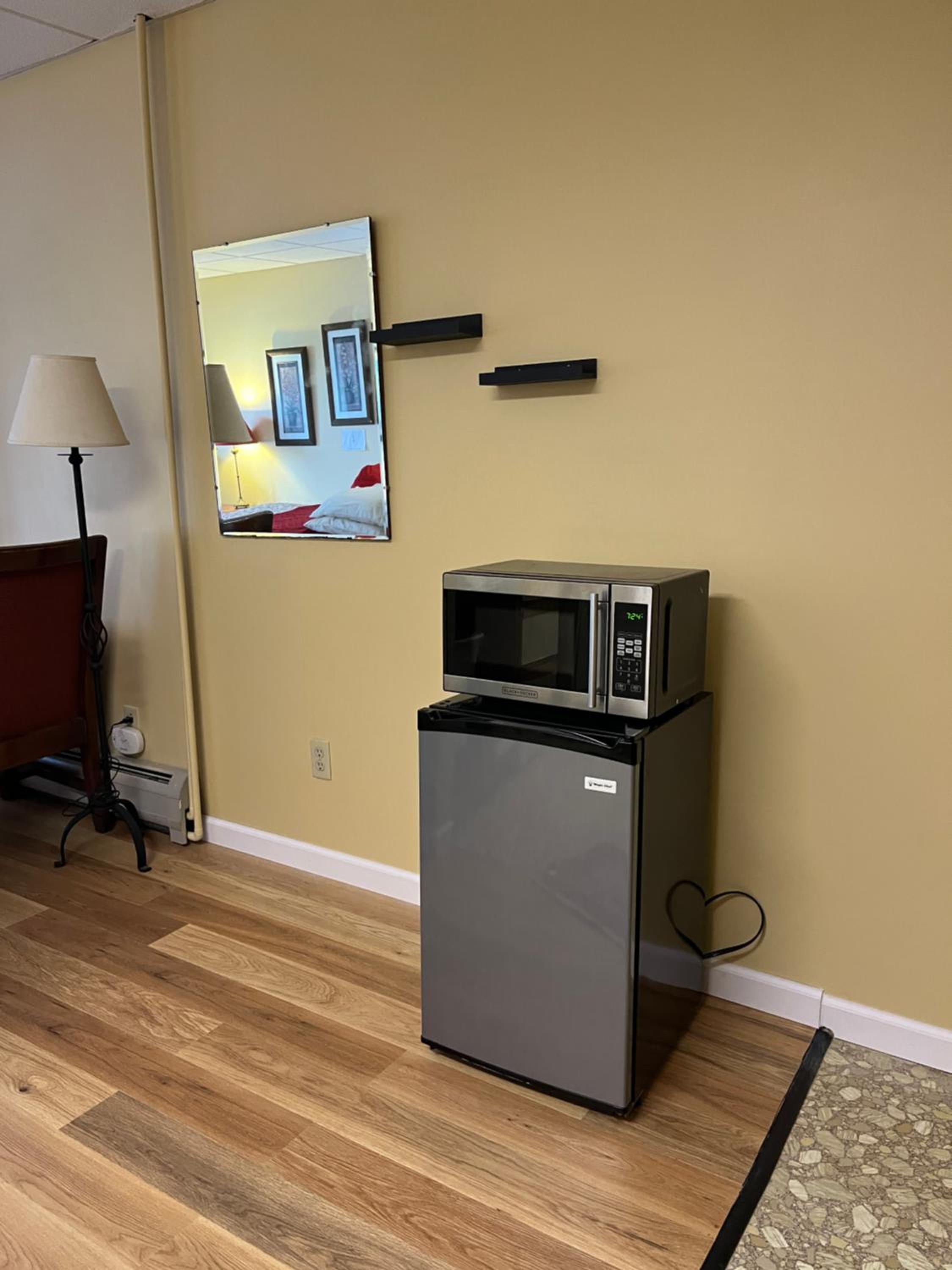 Vinehurst Inn & Suites