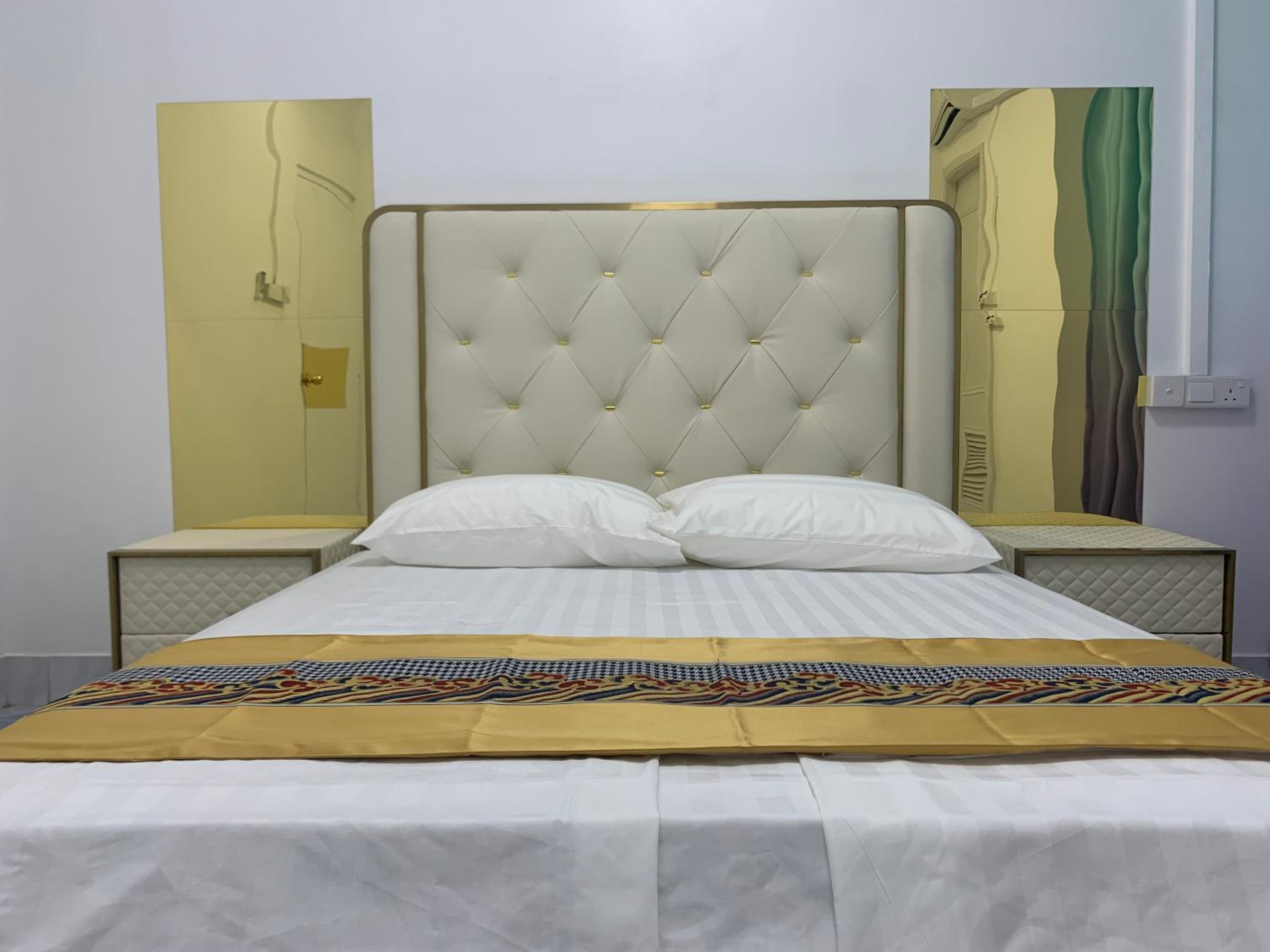 Ontrack Travel - room photo 4