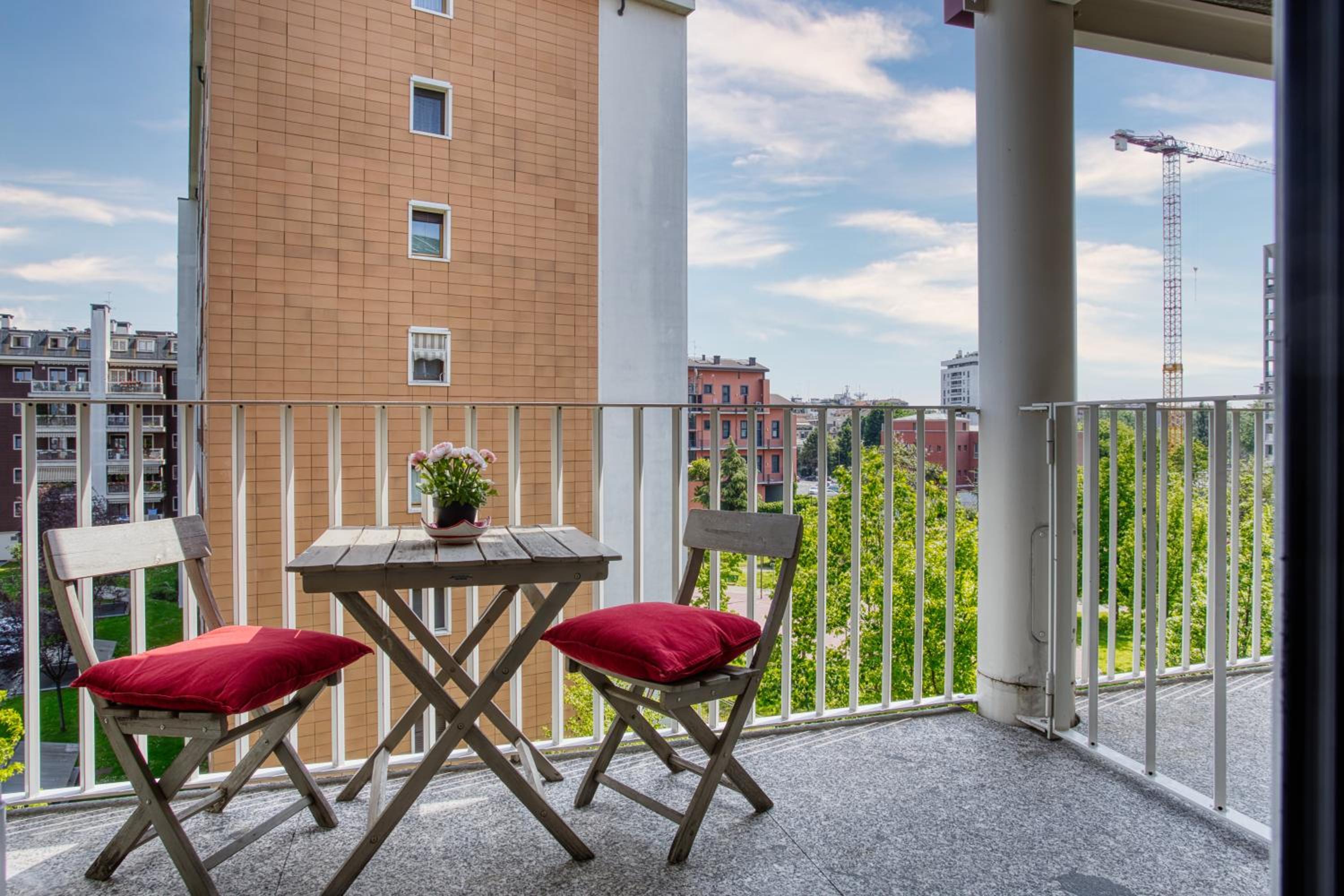Just Urban Stays - Stylish Duplex with Terrace - 10 min Porta Romana