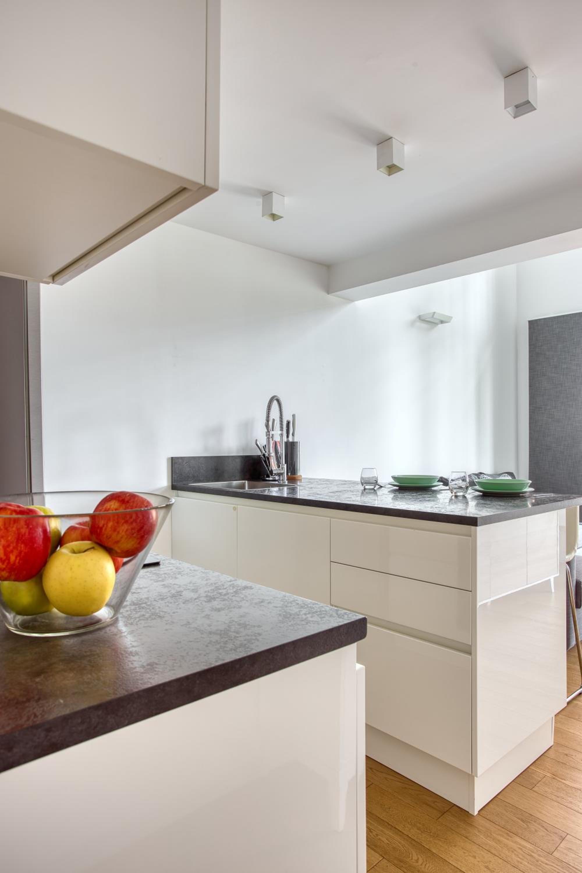 Just Urban Stays - Stylish Duplex with Terrace - 10 min Porta Romana