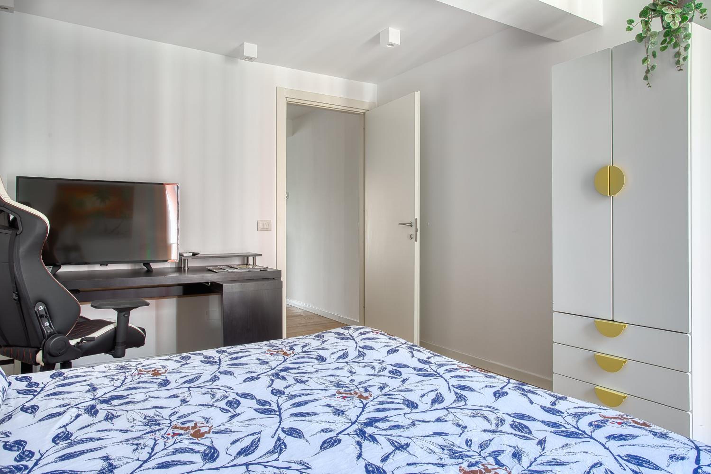 Just Urban Stays - Stylish Duplex with Terrace - 10 min Porta Romana
