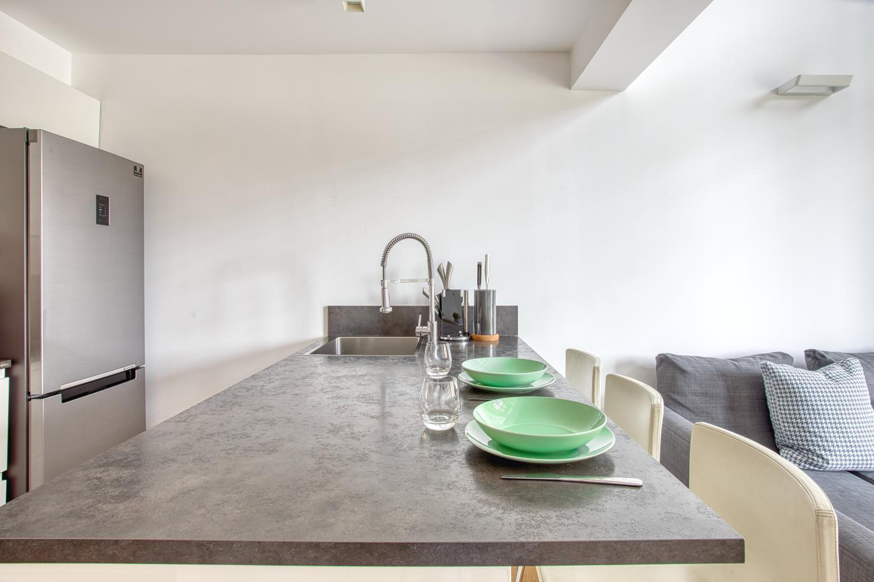 Just Urban Stays - Stylish Duplex with Terrace - 10 min Porta Romana