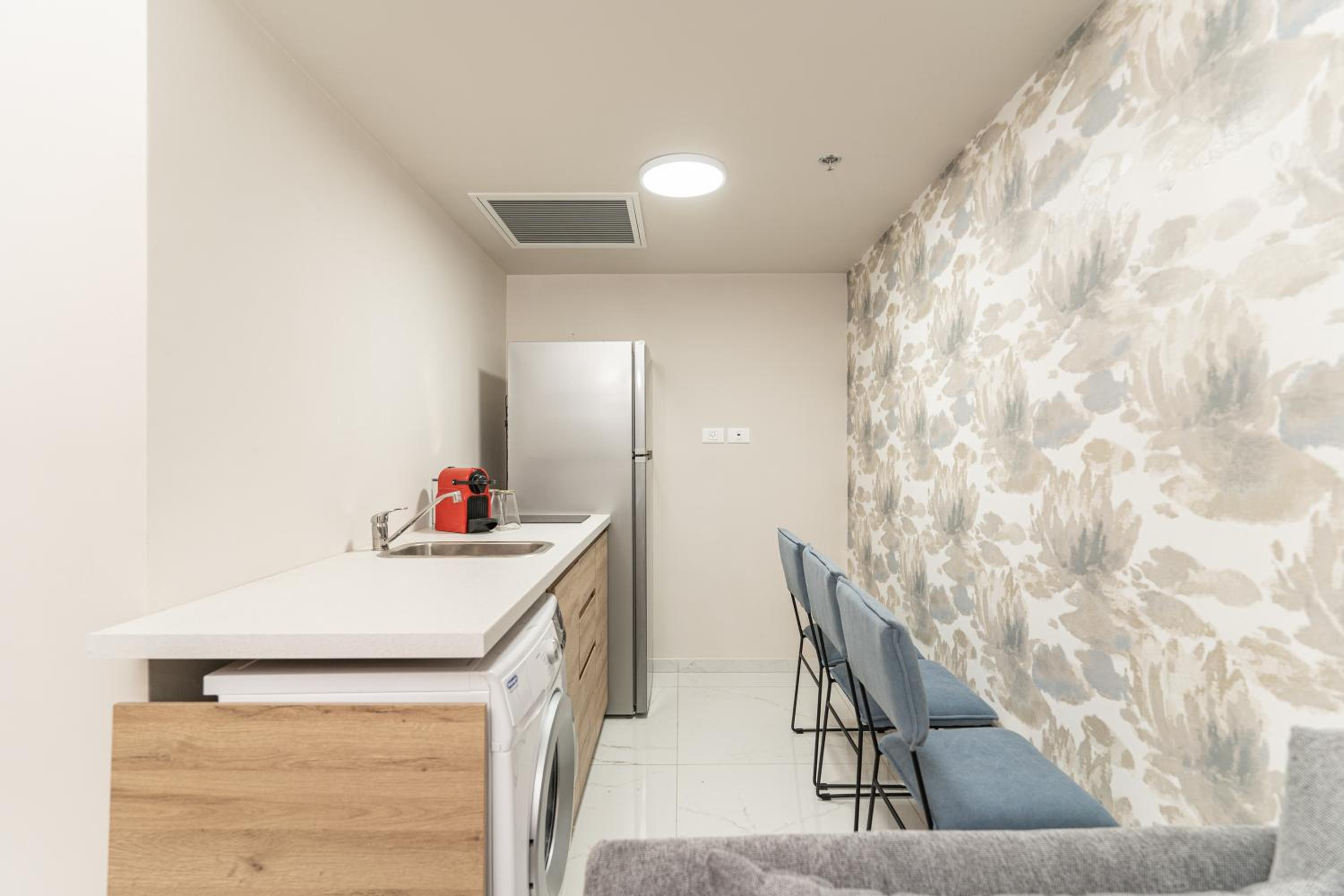 luxury studio flat view 4
