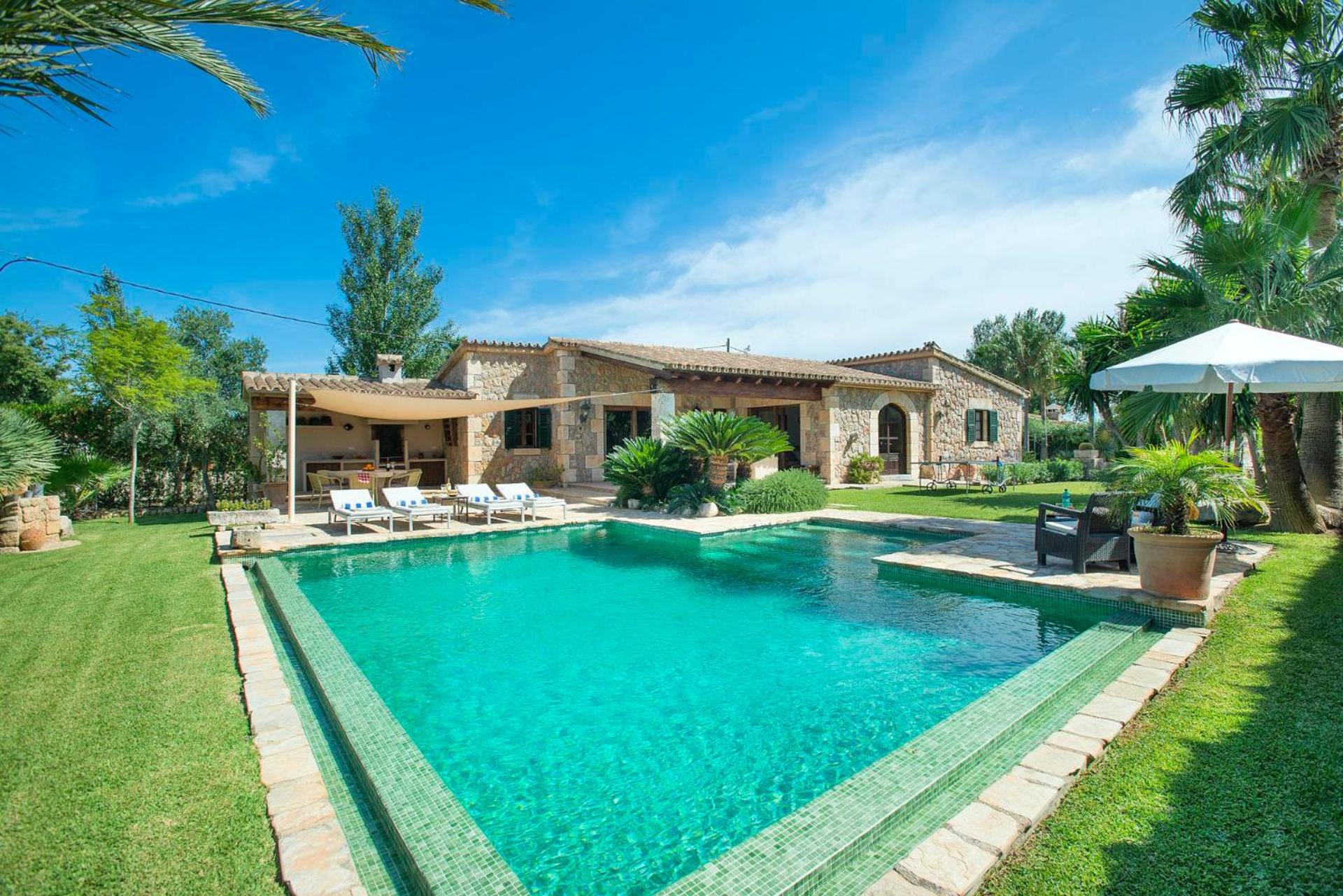 Villa Pepi by Vintage Travel
