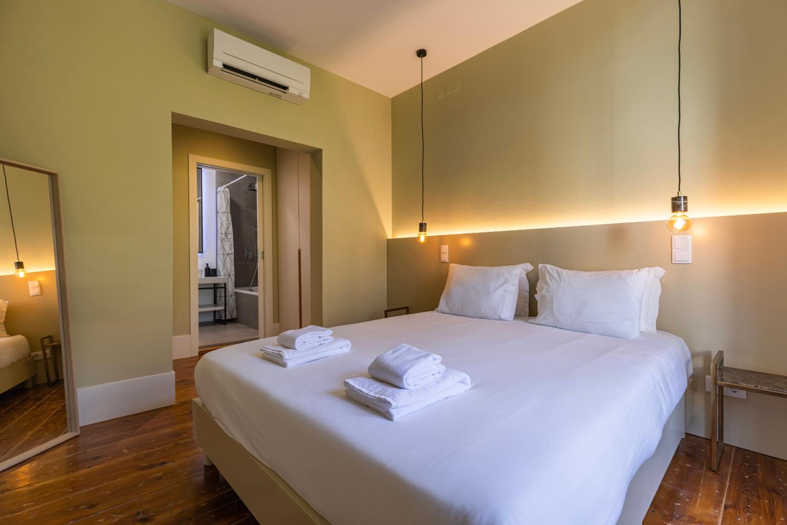 Liberdade Concept 3BDR Apartment by LovelyStay view 2