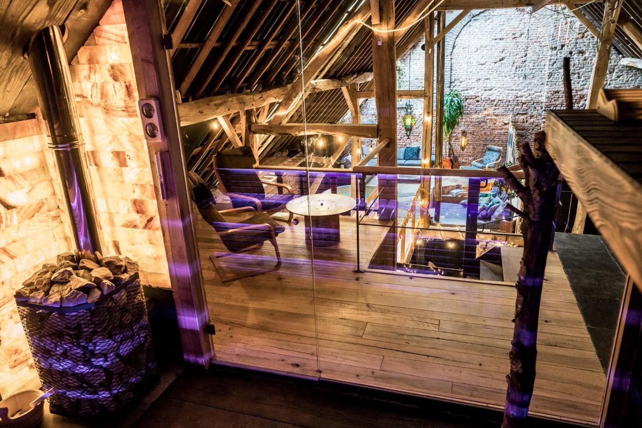 lounge