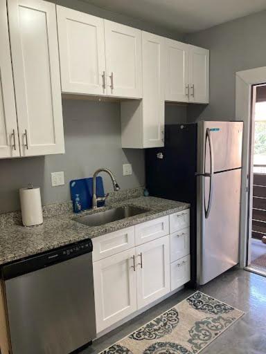 Navarre Apartments