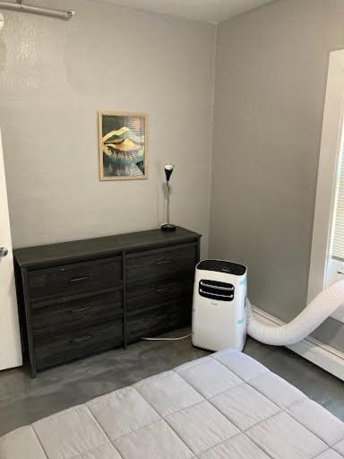 Navarre Apartments
