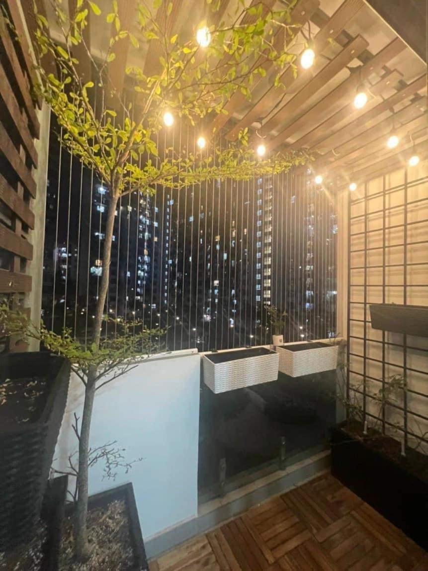 Chin house
