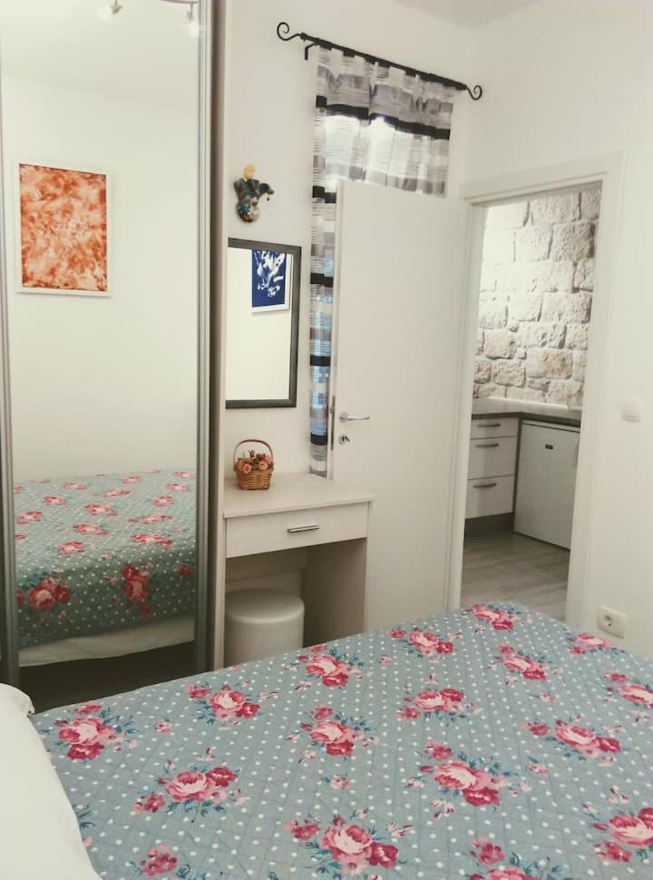Apartment Old Teatar