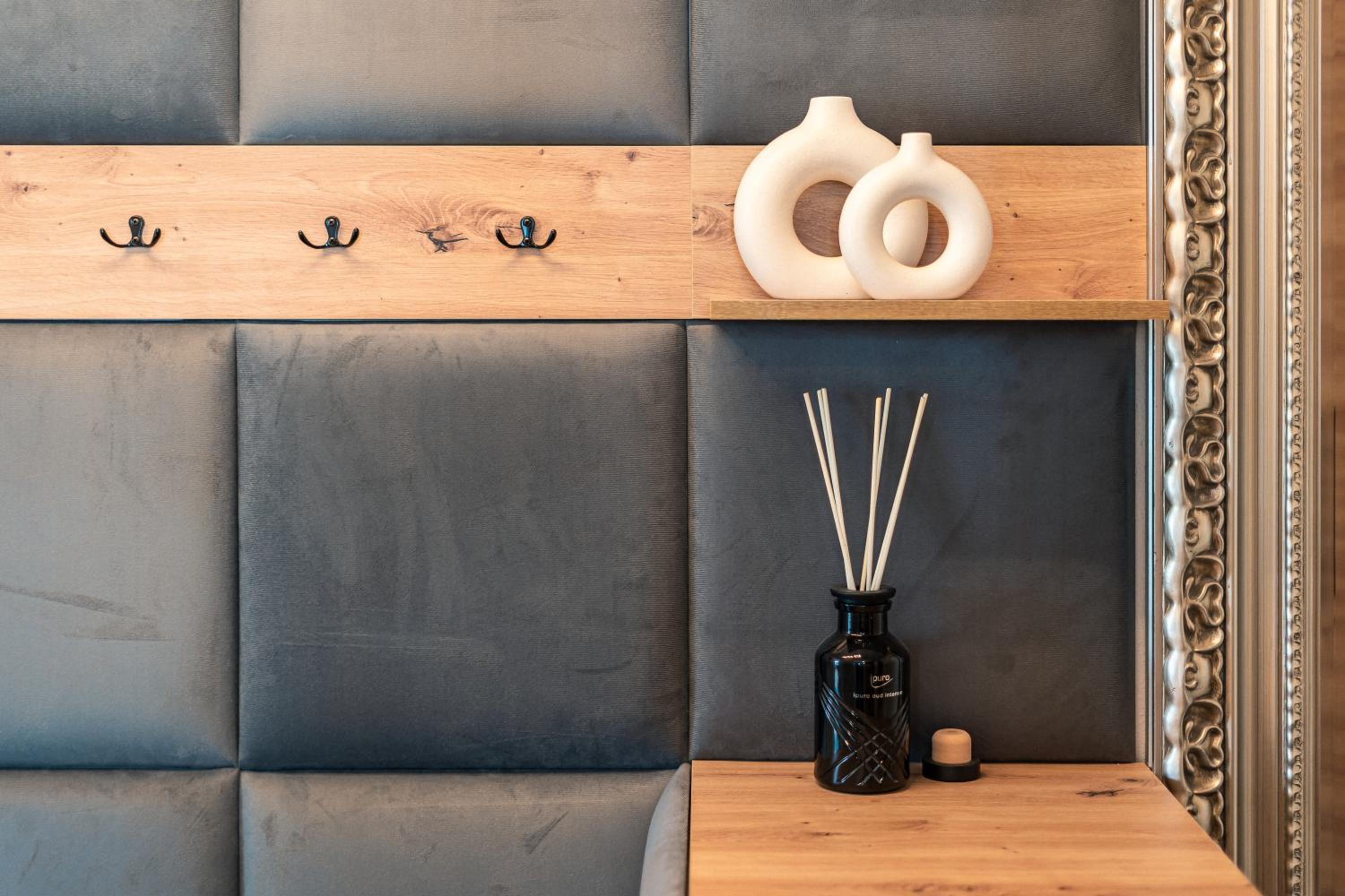 Alpdeluxe Smart Home - Balkon-Wanne-Tiefgarage-BBQ