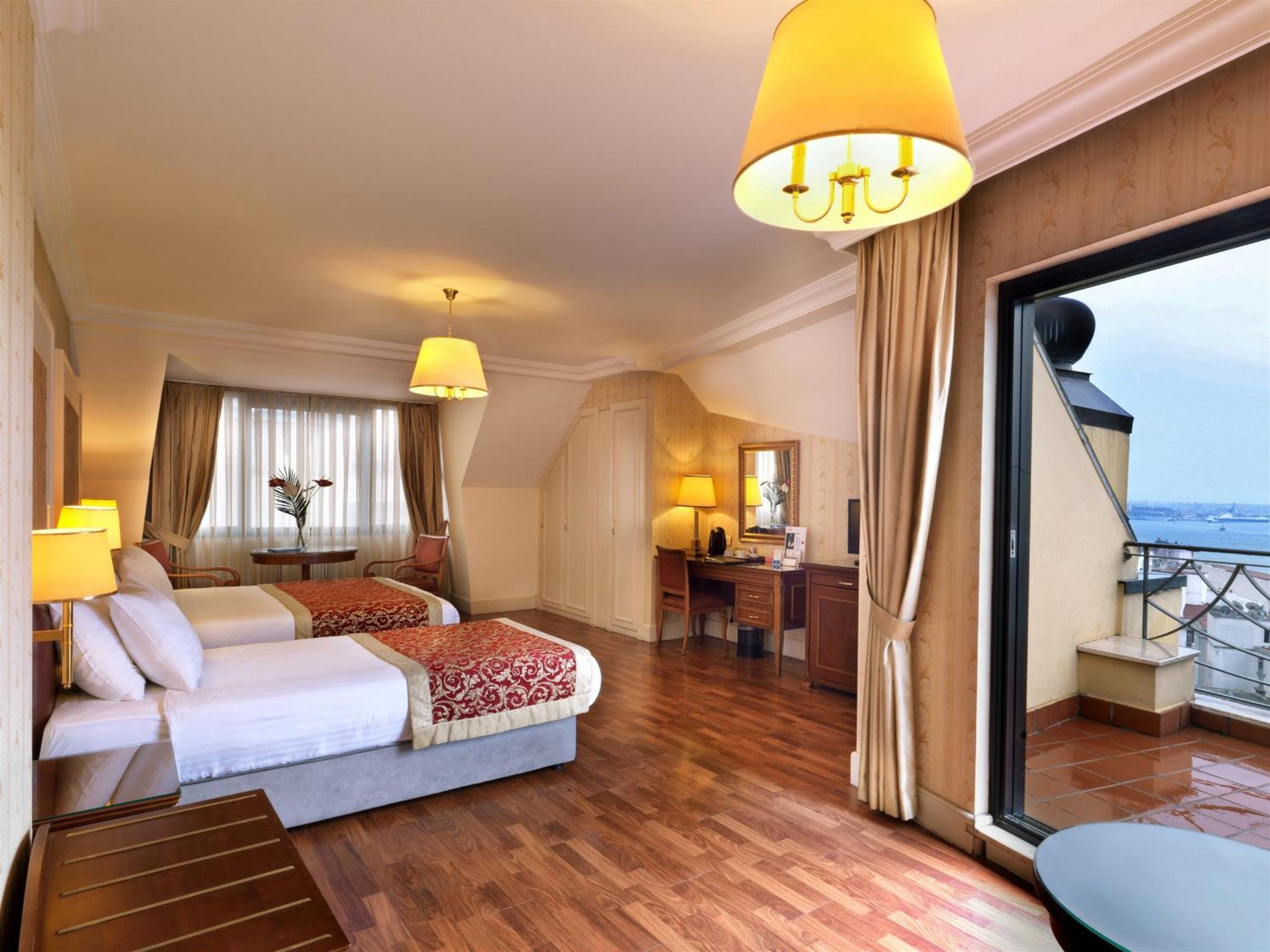 Taksim Metropark Hotel - Image 12