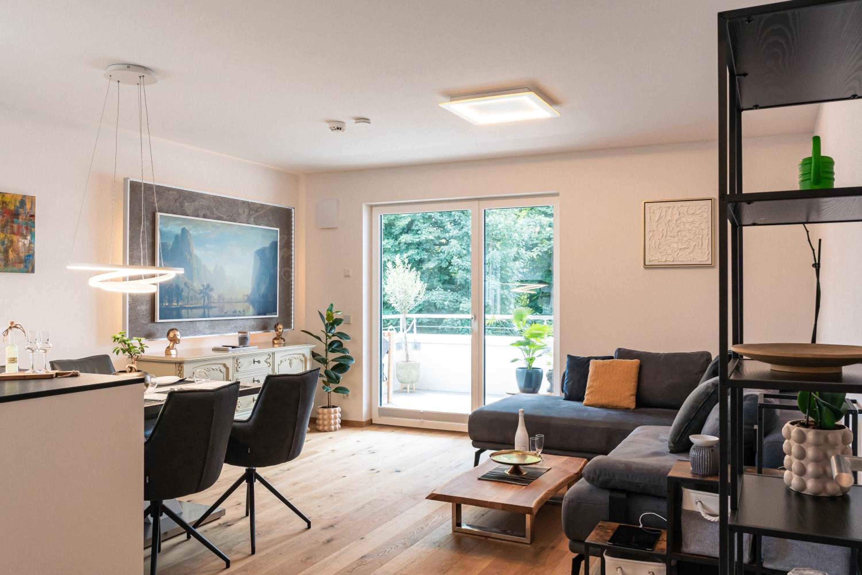 Alpdeluxe Smart Home - Balkon-Wanne-Tiefgarage-BBQ