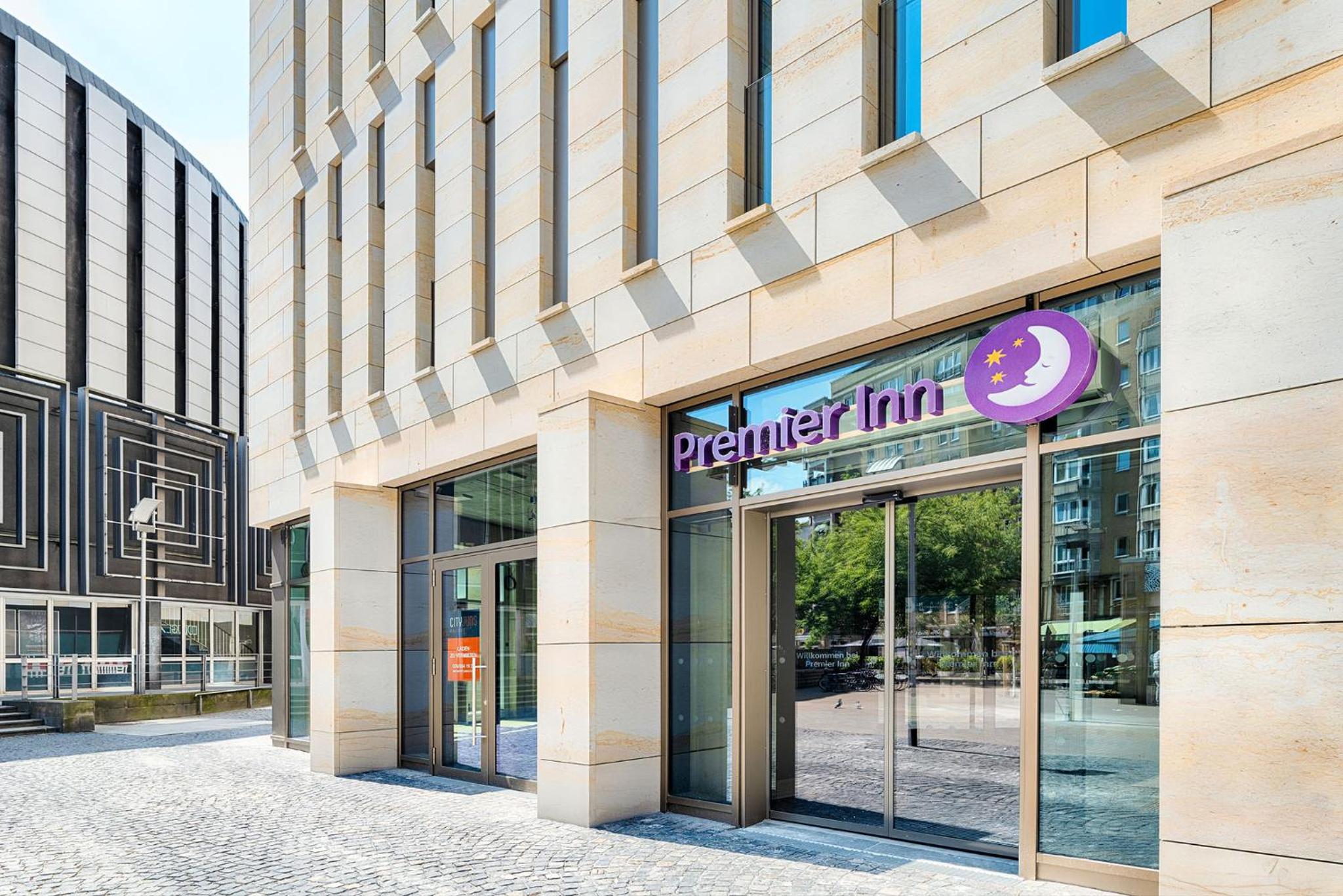 Hotel Premier Inn Dresden City Prager Straße - Image 1