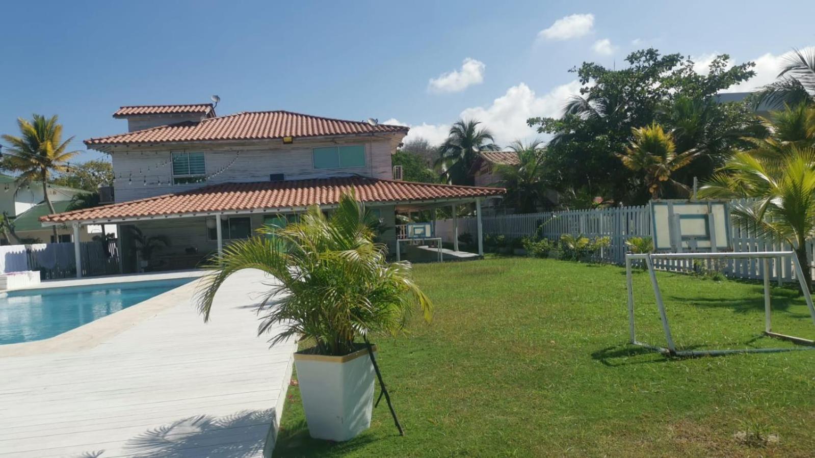 Aqua Marina Resort