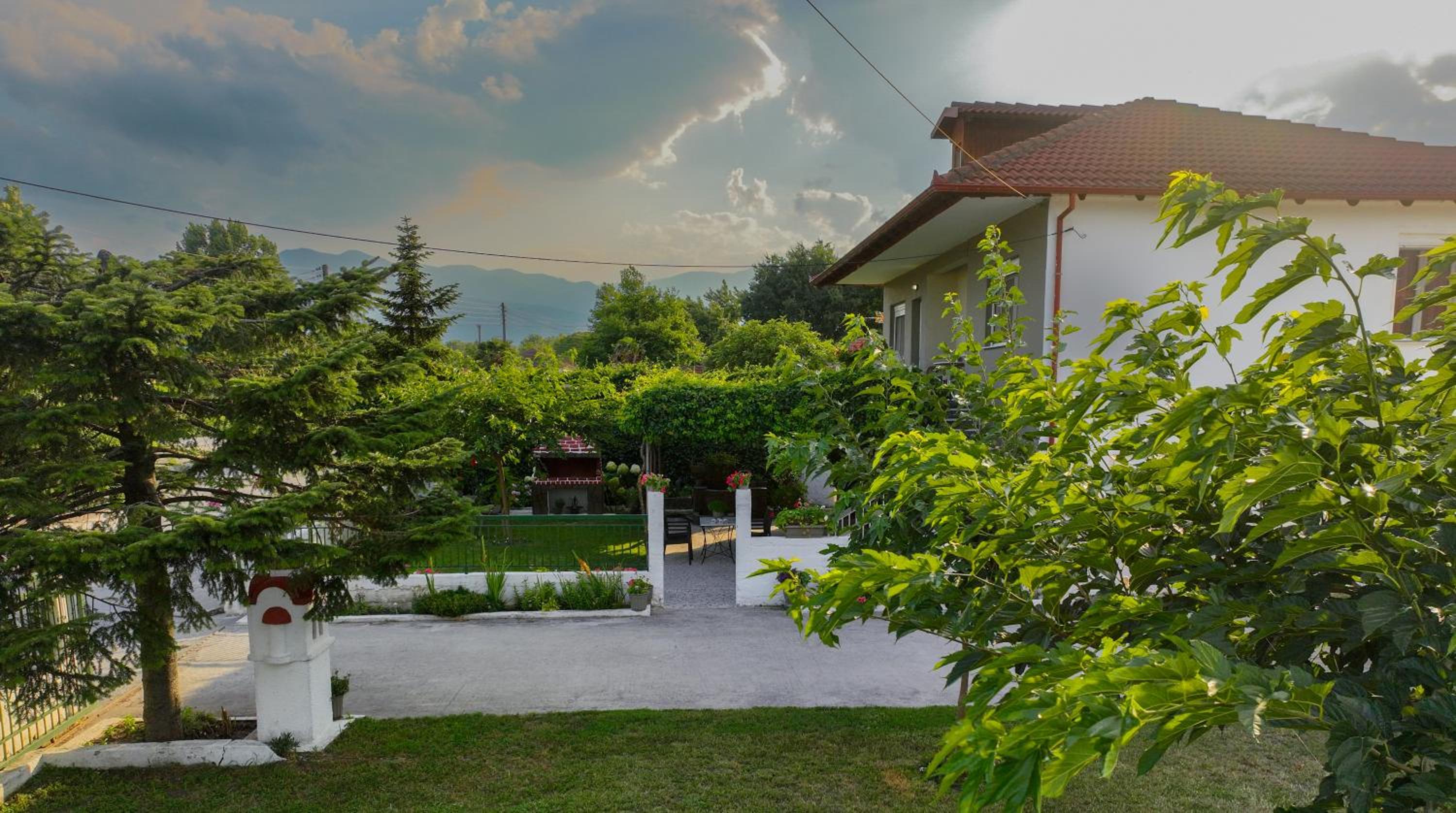 Xrysa's House