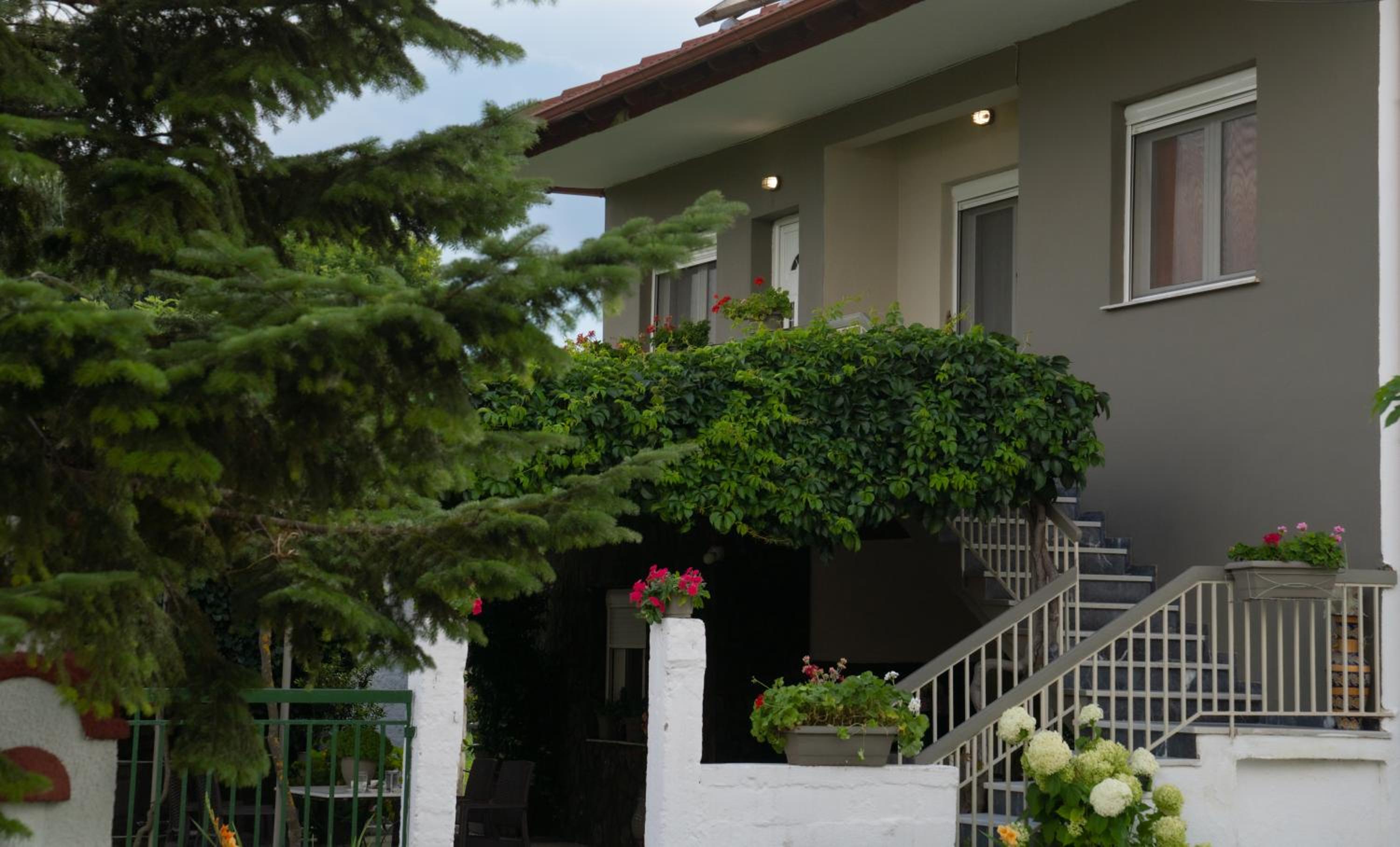 Xrysa's House
