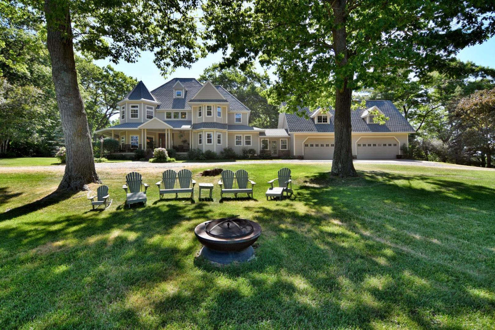 Golf Road Lake House view 5