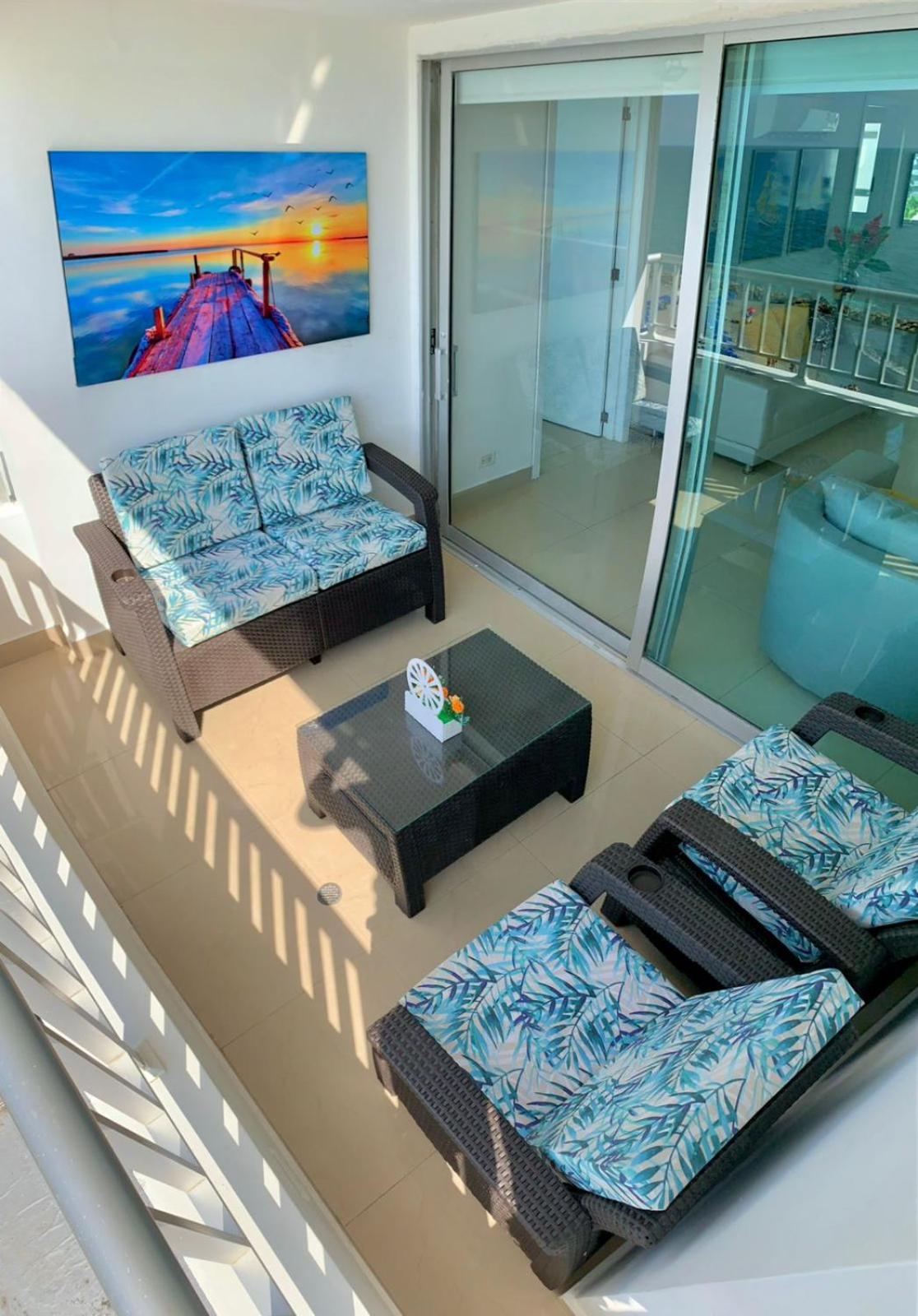 Apartment P1-6 Facing the sea with pool and Wifi