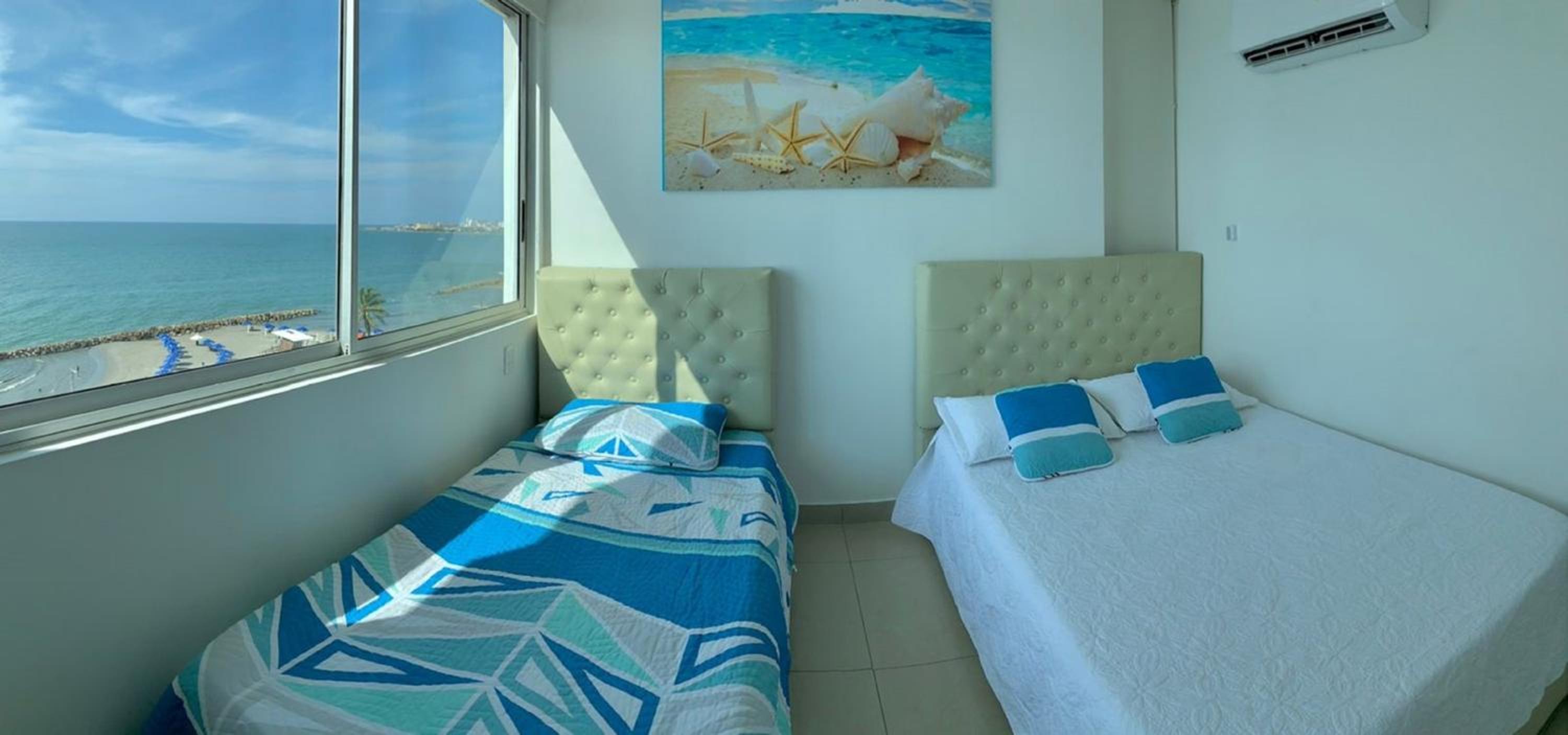 Apartment P1-6 Facing the sea with pool and Wifi