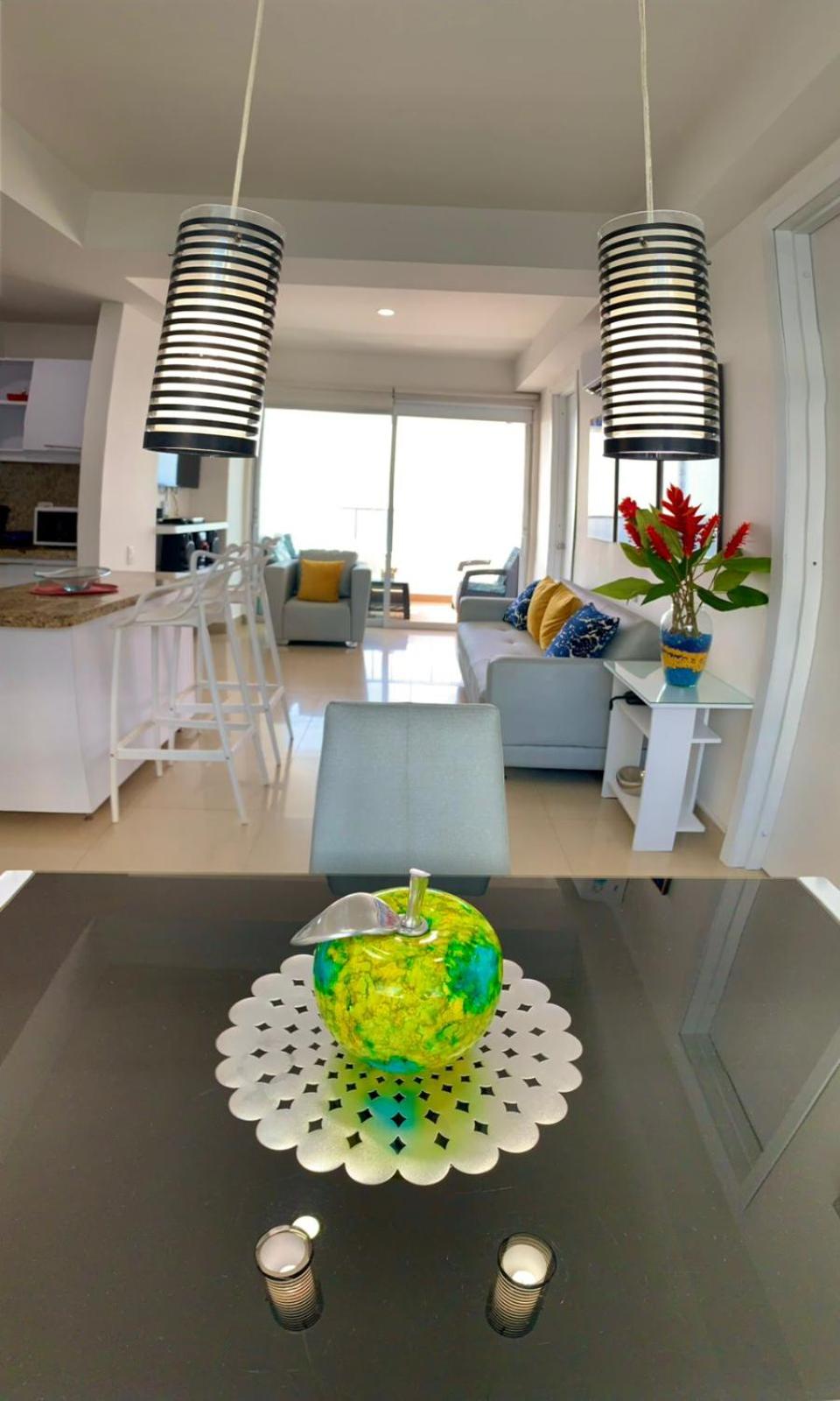 Apartment P1-6 Facing the sea with pool and Wifi